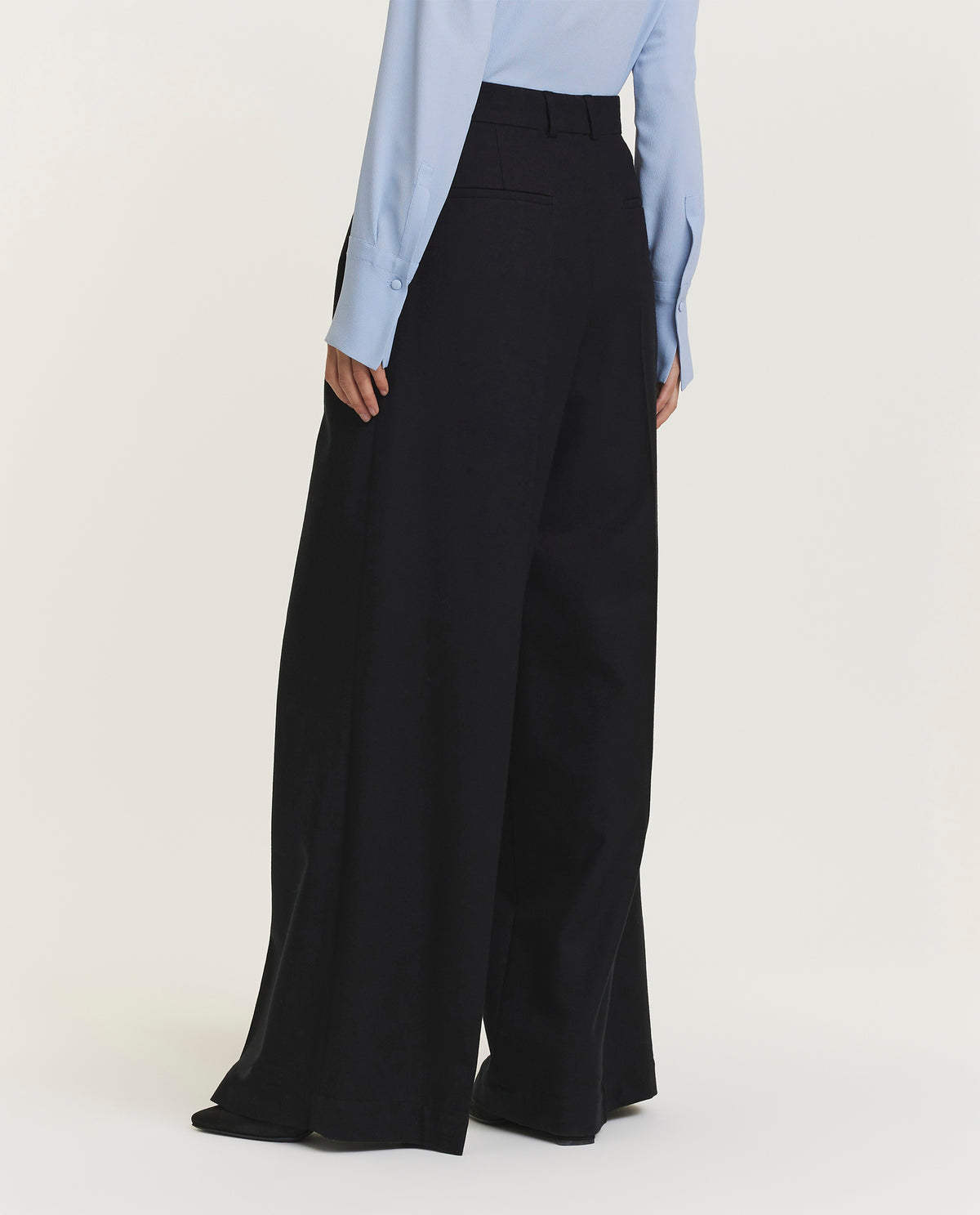 Wide leg pants