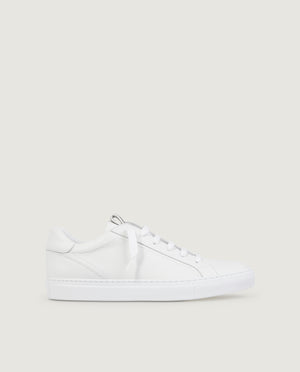 Sneakers met monili