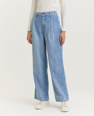 Fluid wide leg pants