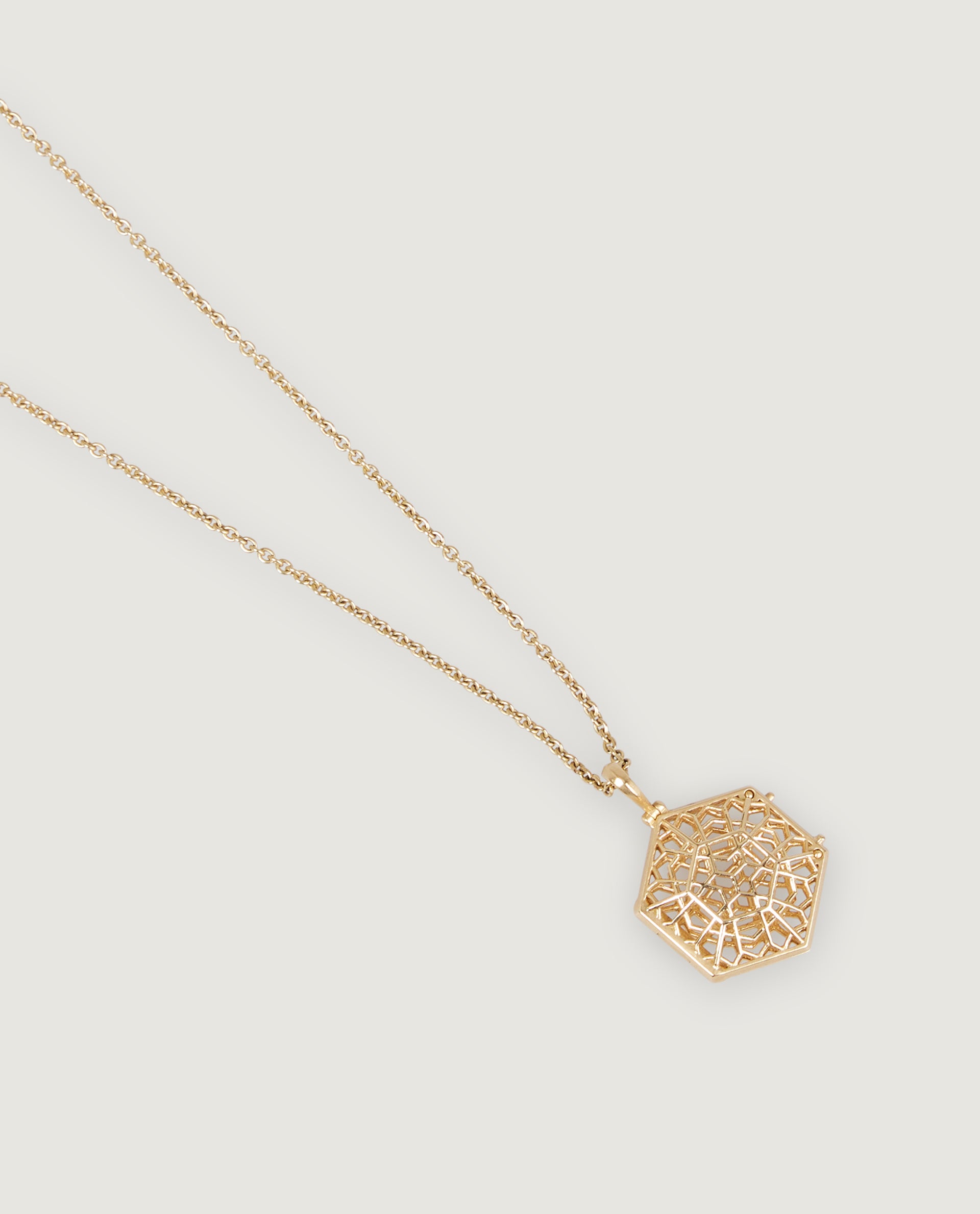 Jali Divine openwork locket necklace