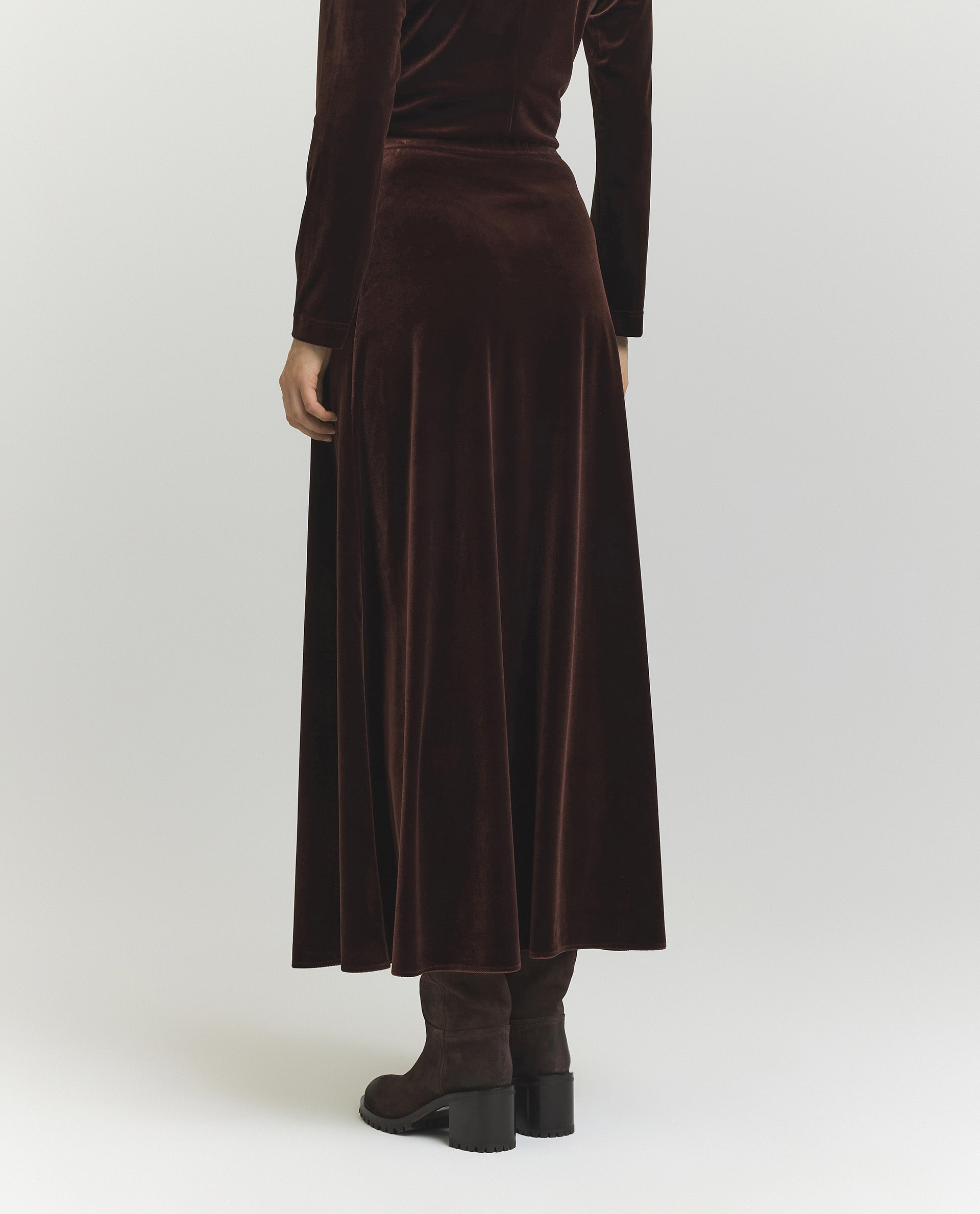 Maxi skirt in stretch velvet