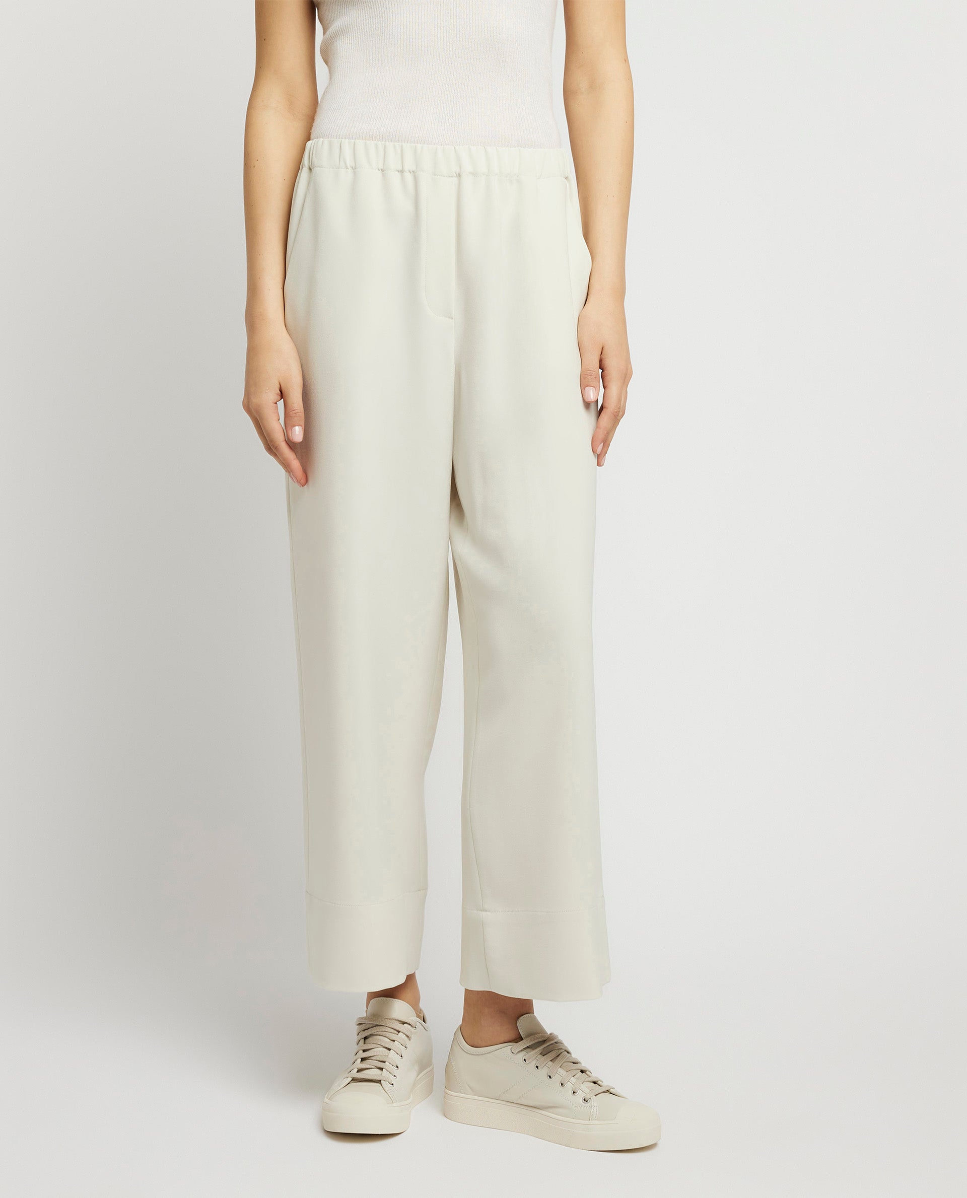 Wide leg trousers