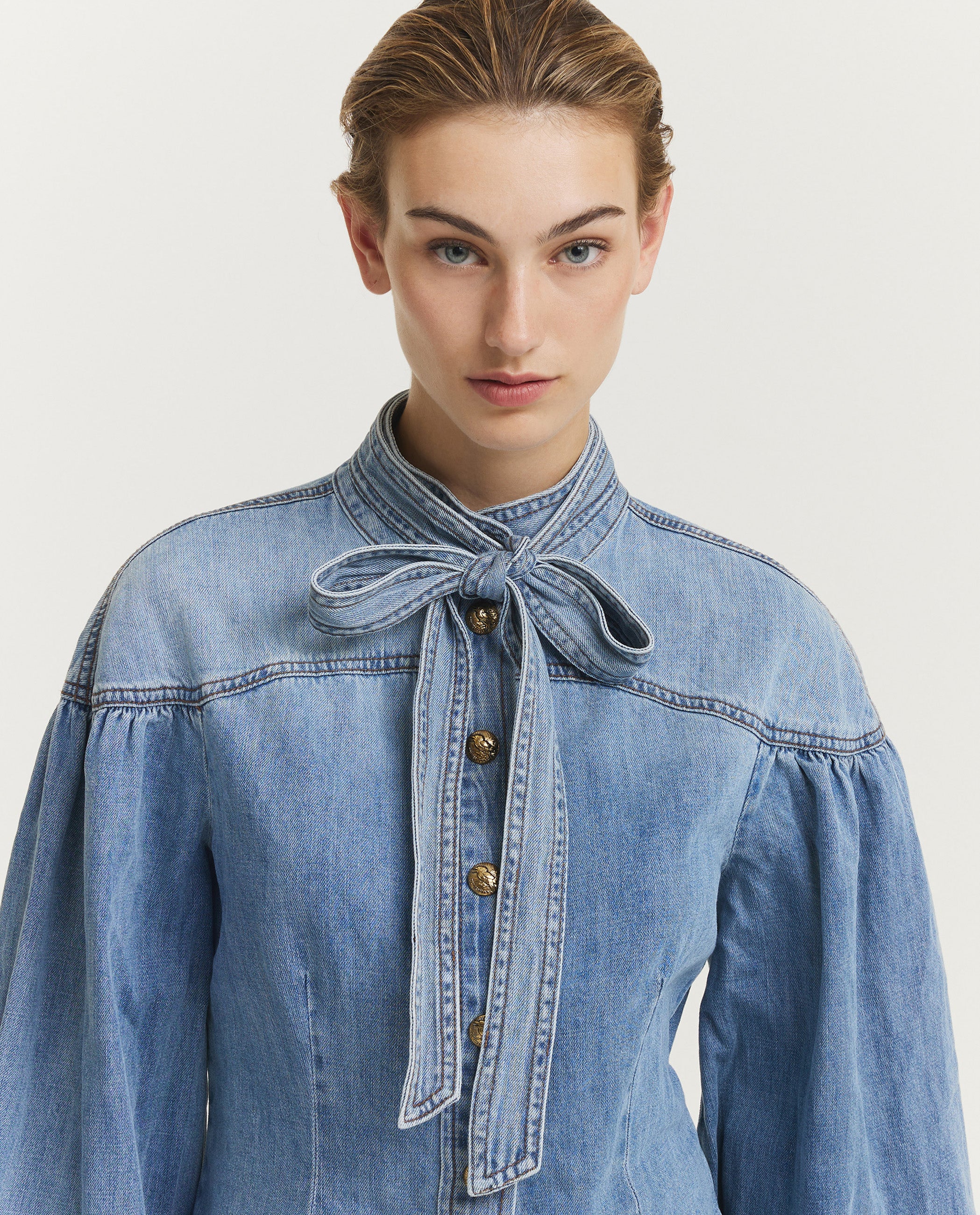 Denim Tie Neck Blouse - Lichtblauw