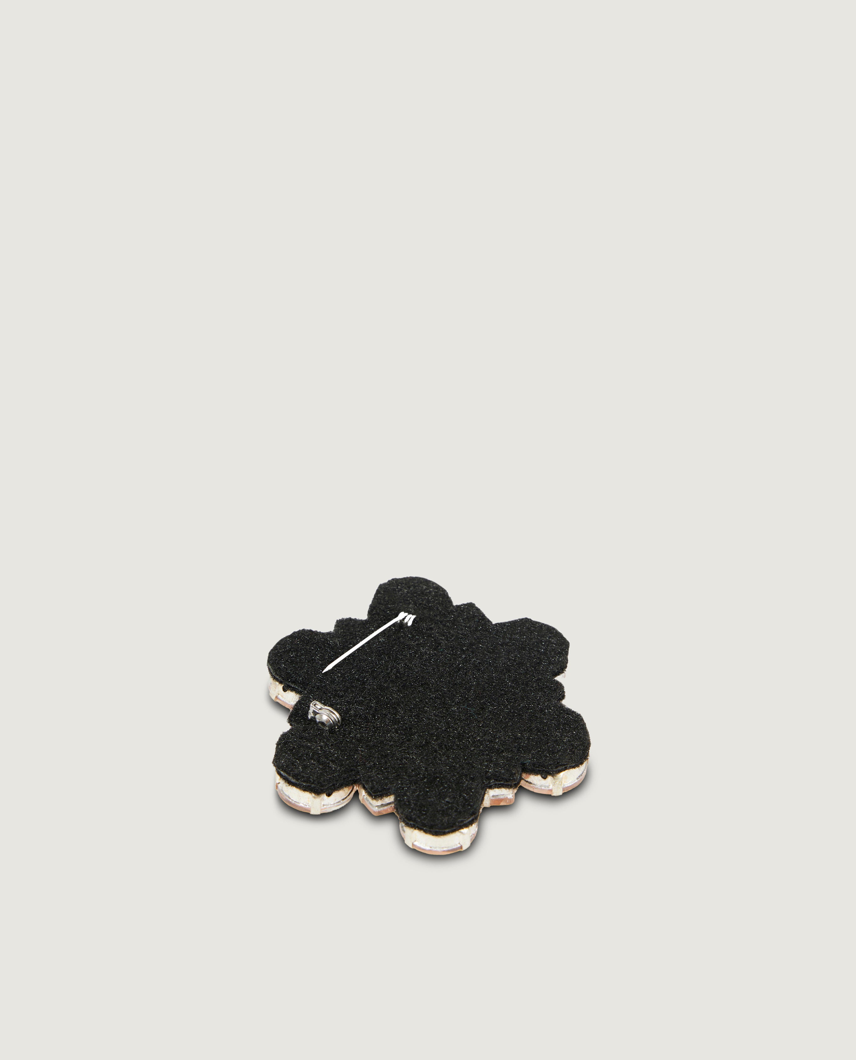 Flower pin