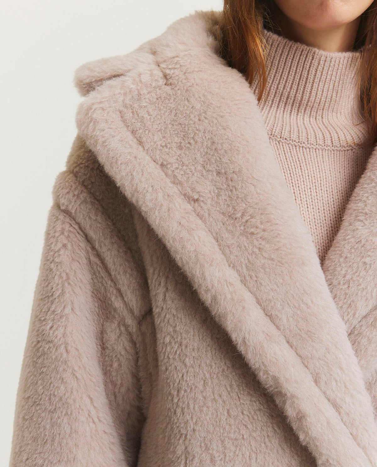 Oversized wool coat 