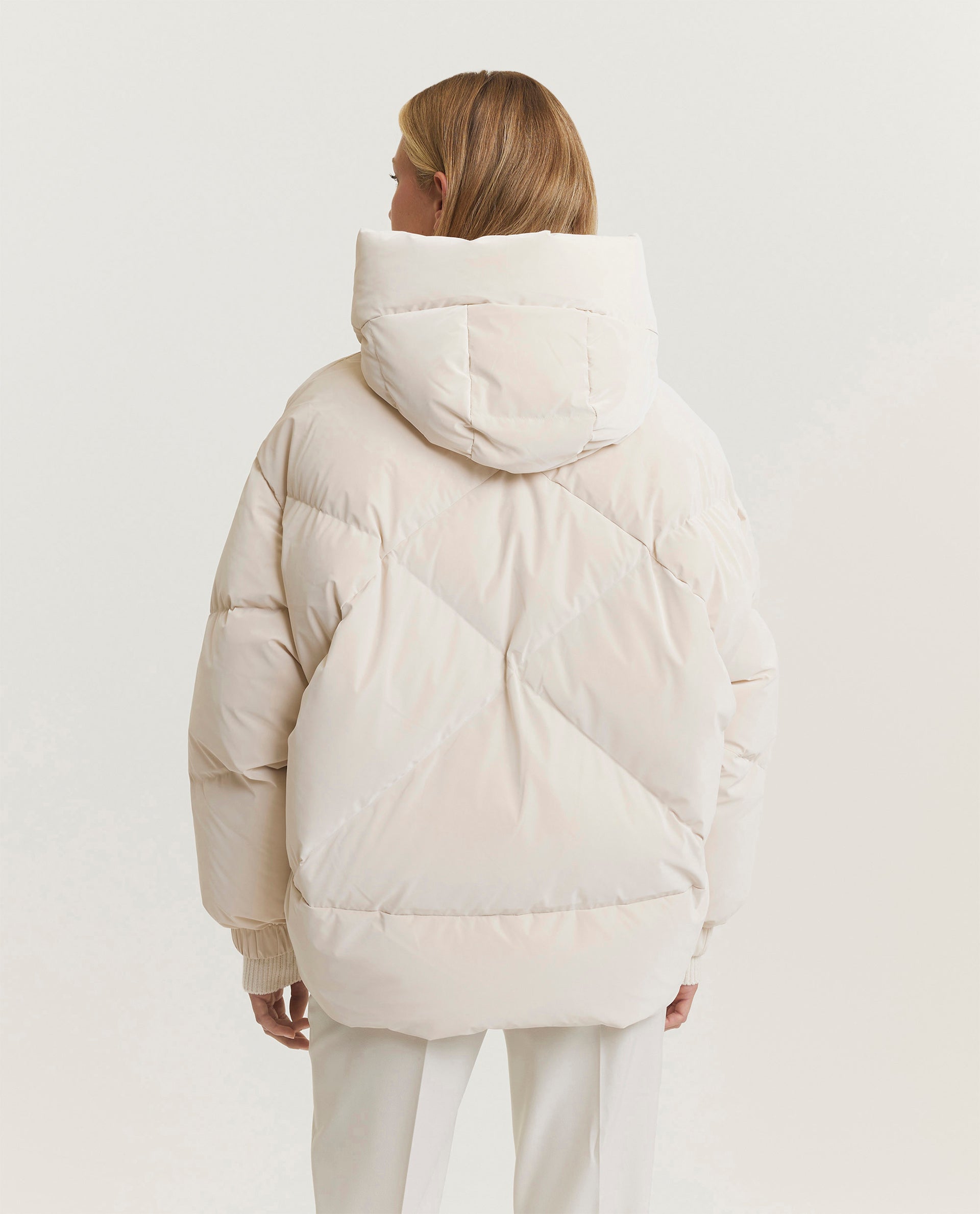 Short down jacket