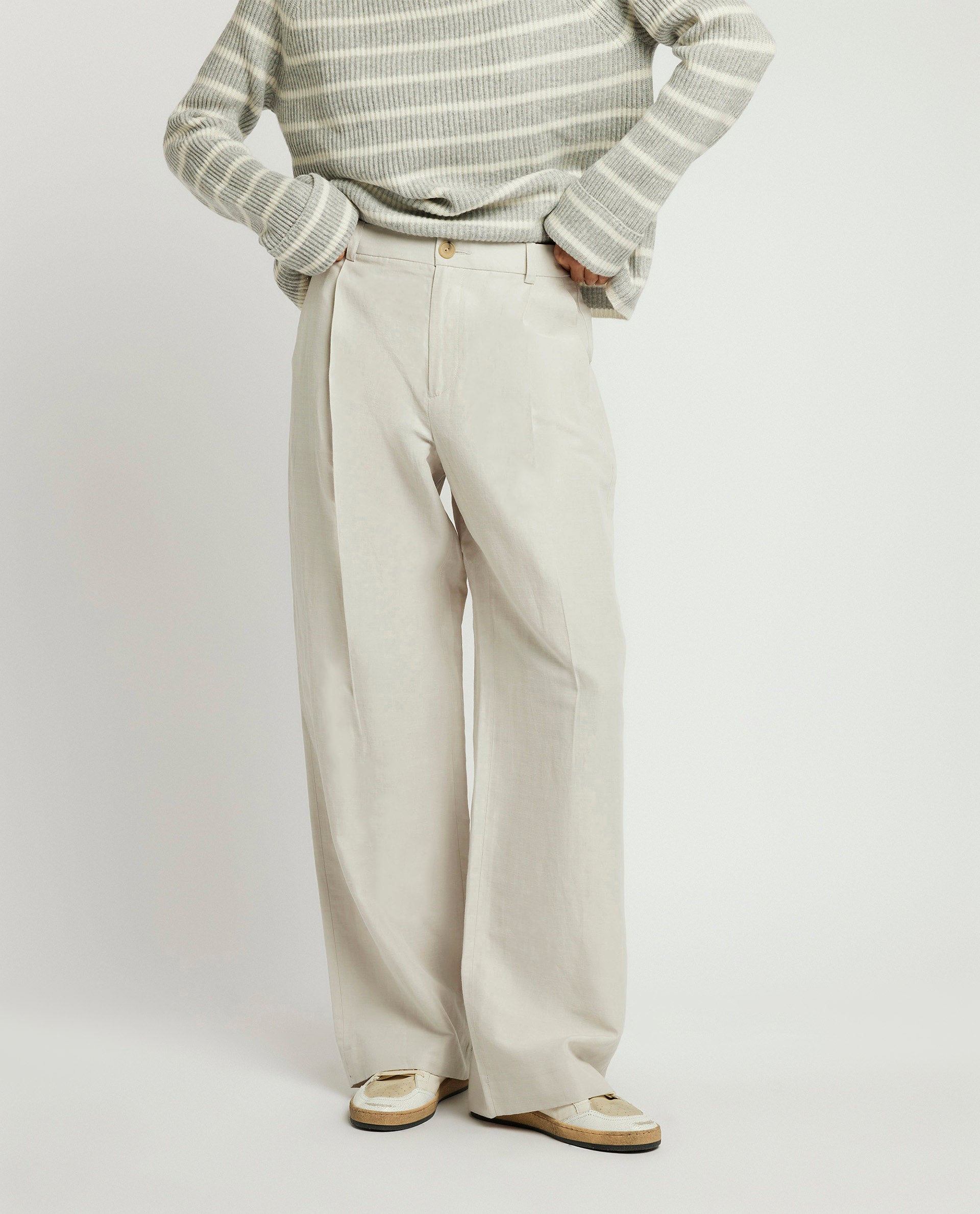 Loose cotton blend trousers