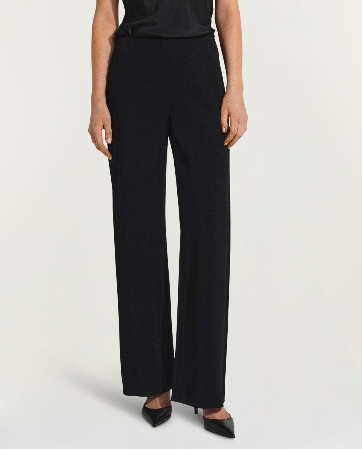 Wide leg trousers