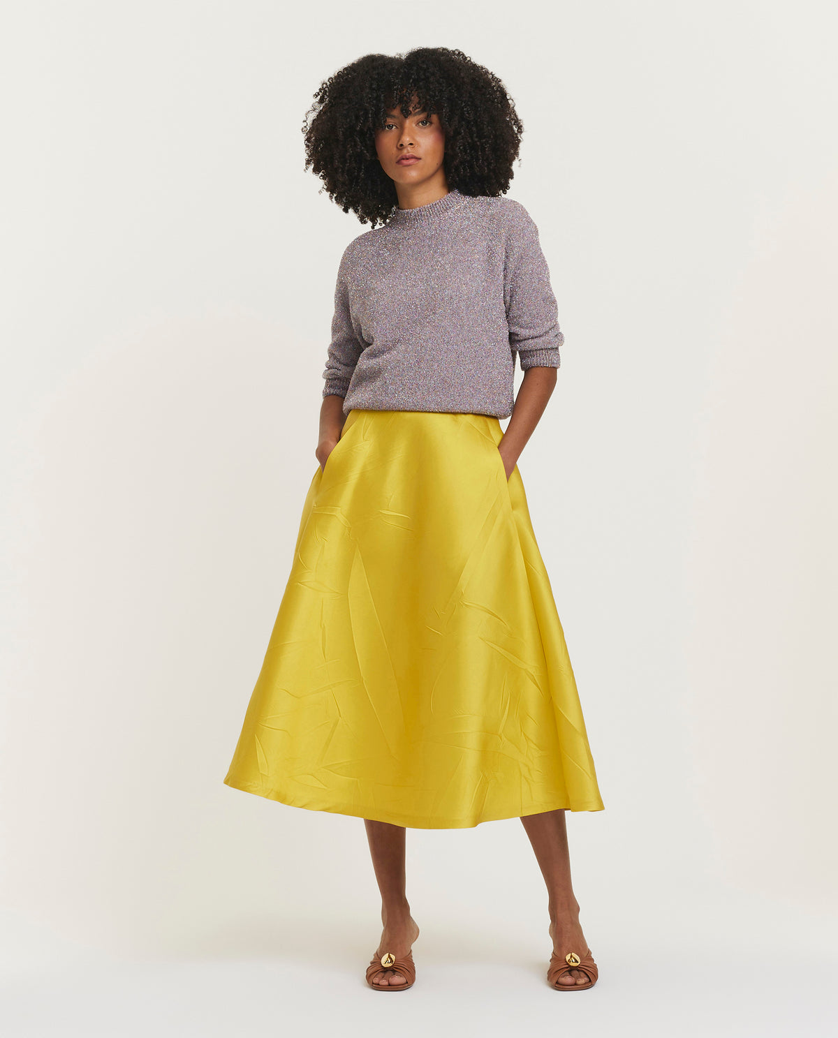 Voluminous midi skirt