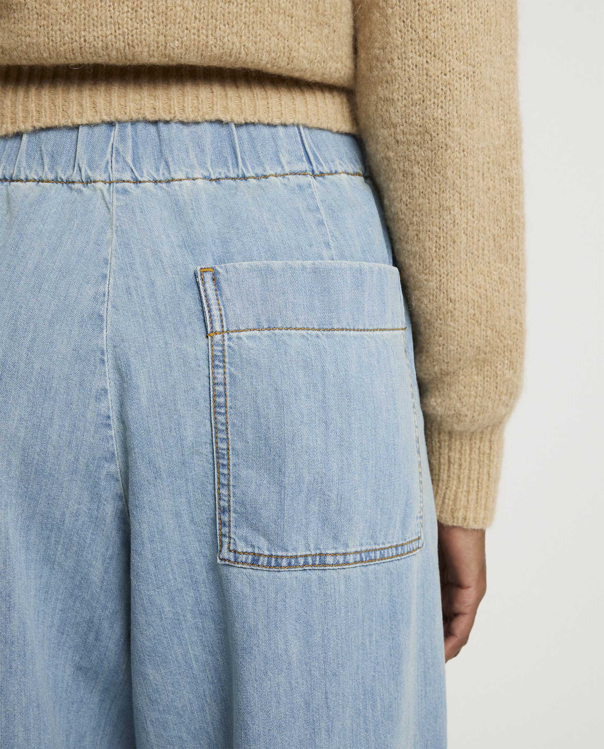 Wide leg jeans