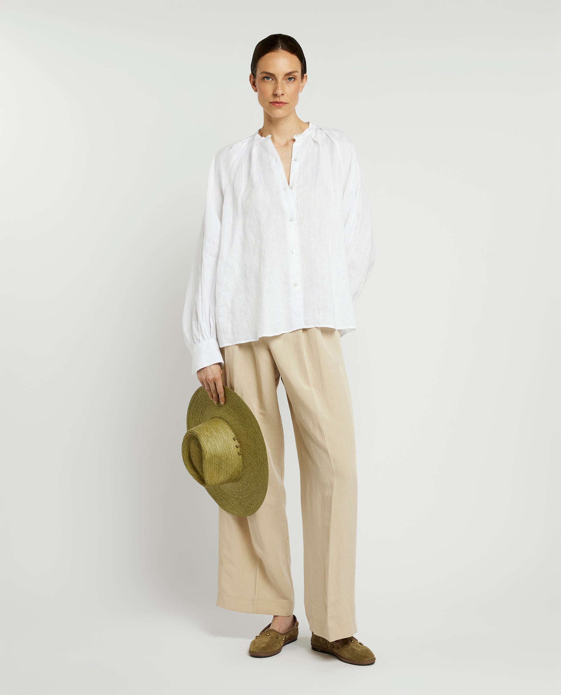 Wide leg trousers