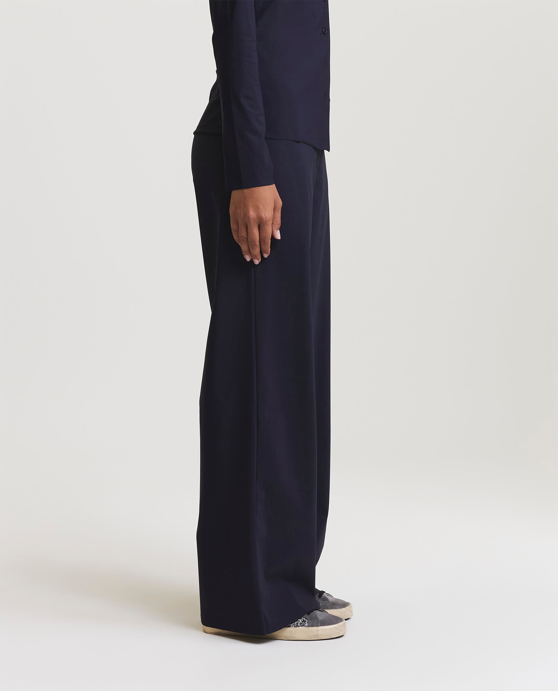 Wide leg trousers