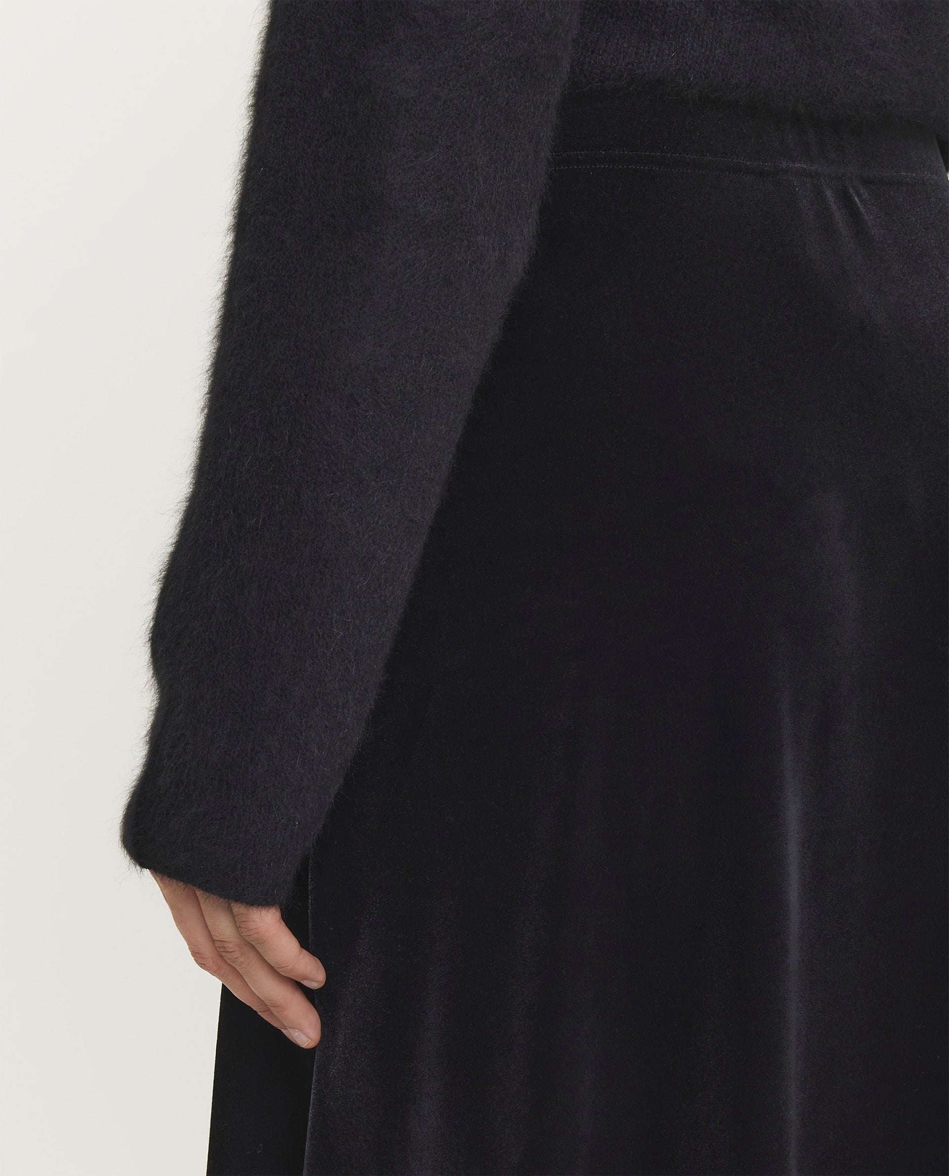 Maxi skirt in stretch velvet