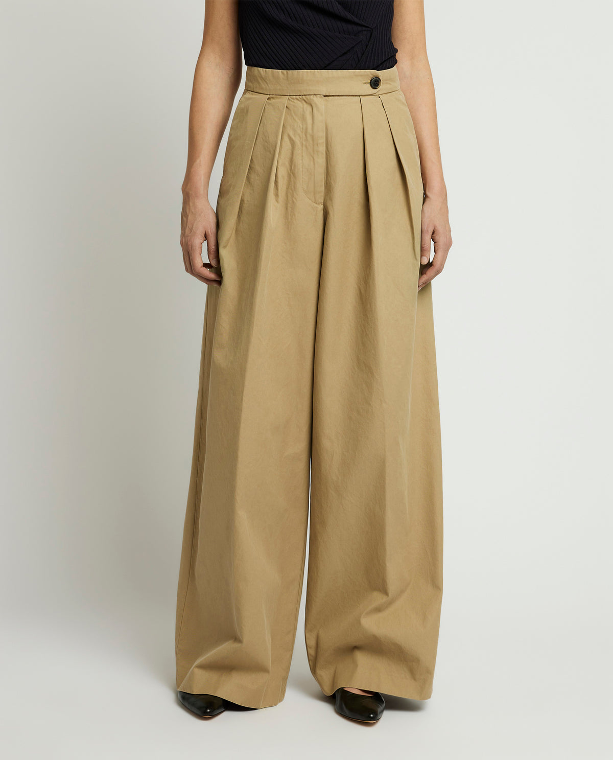 Wide leg pants