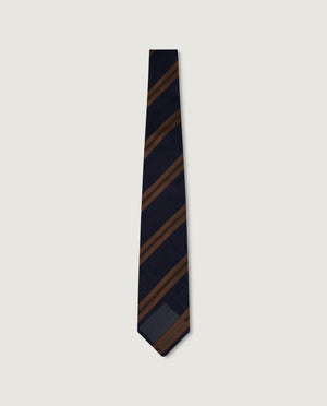 Silk tie