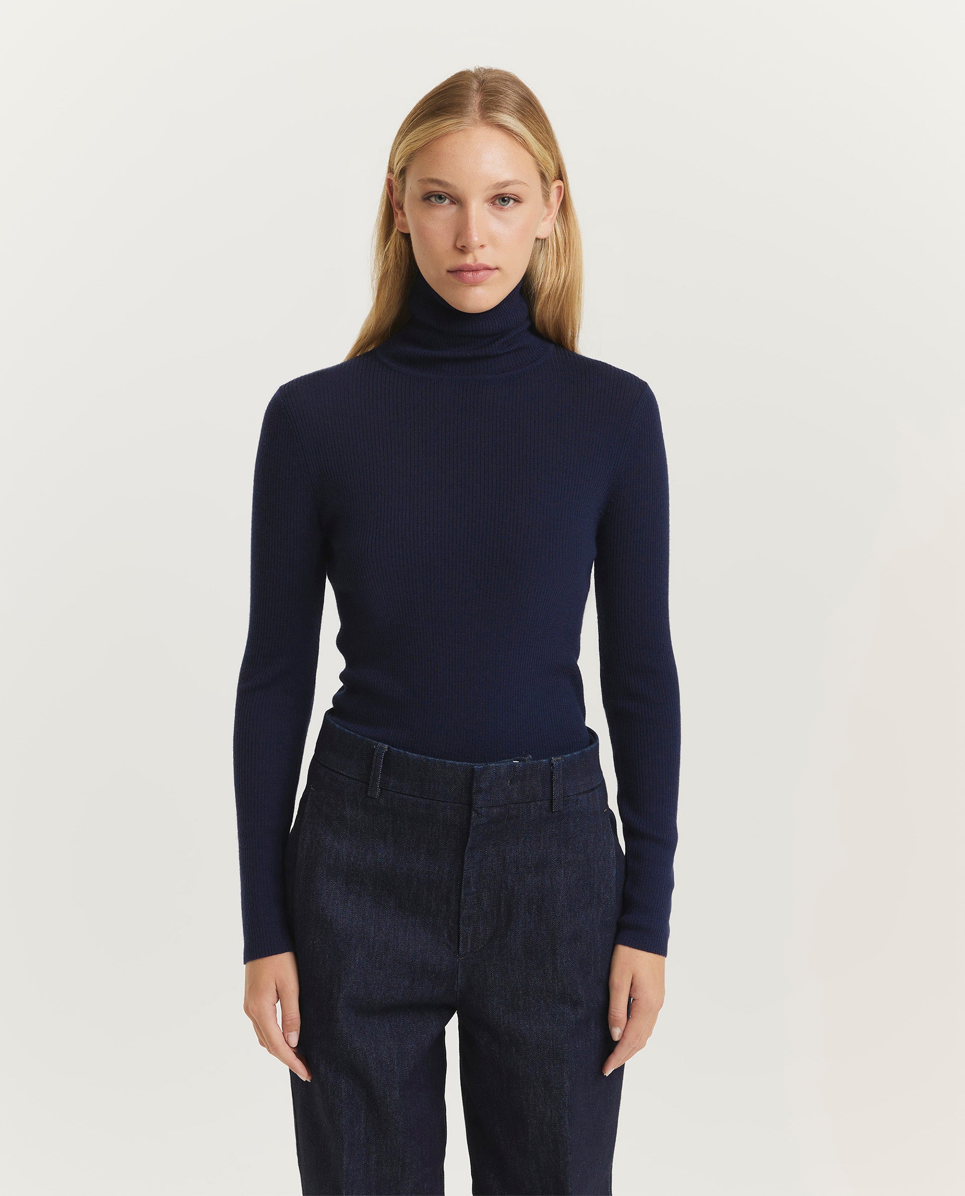 Wool turtle neck sweater