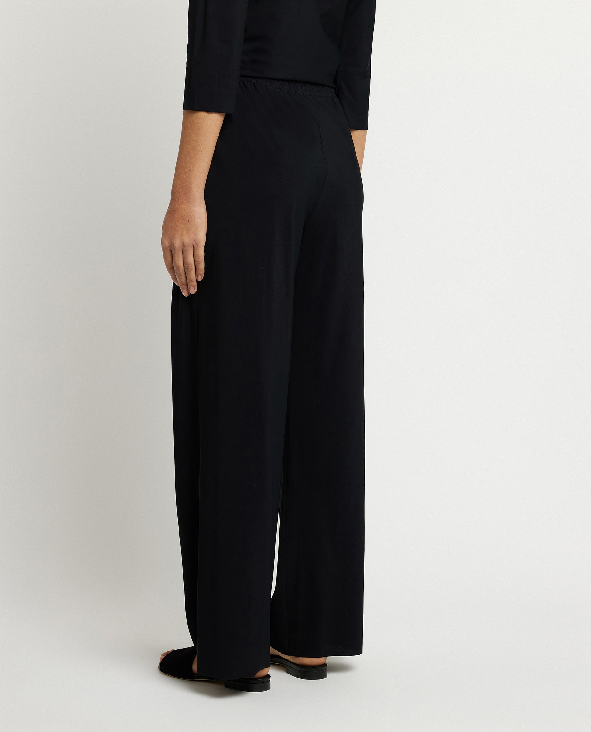 Wide leg trousers