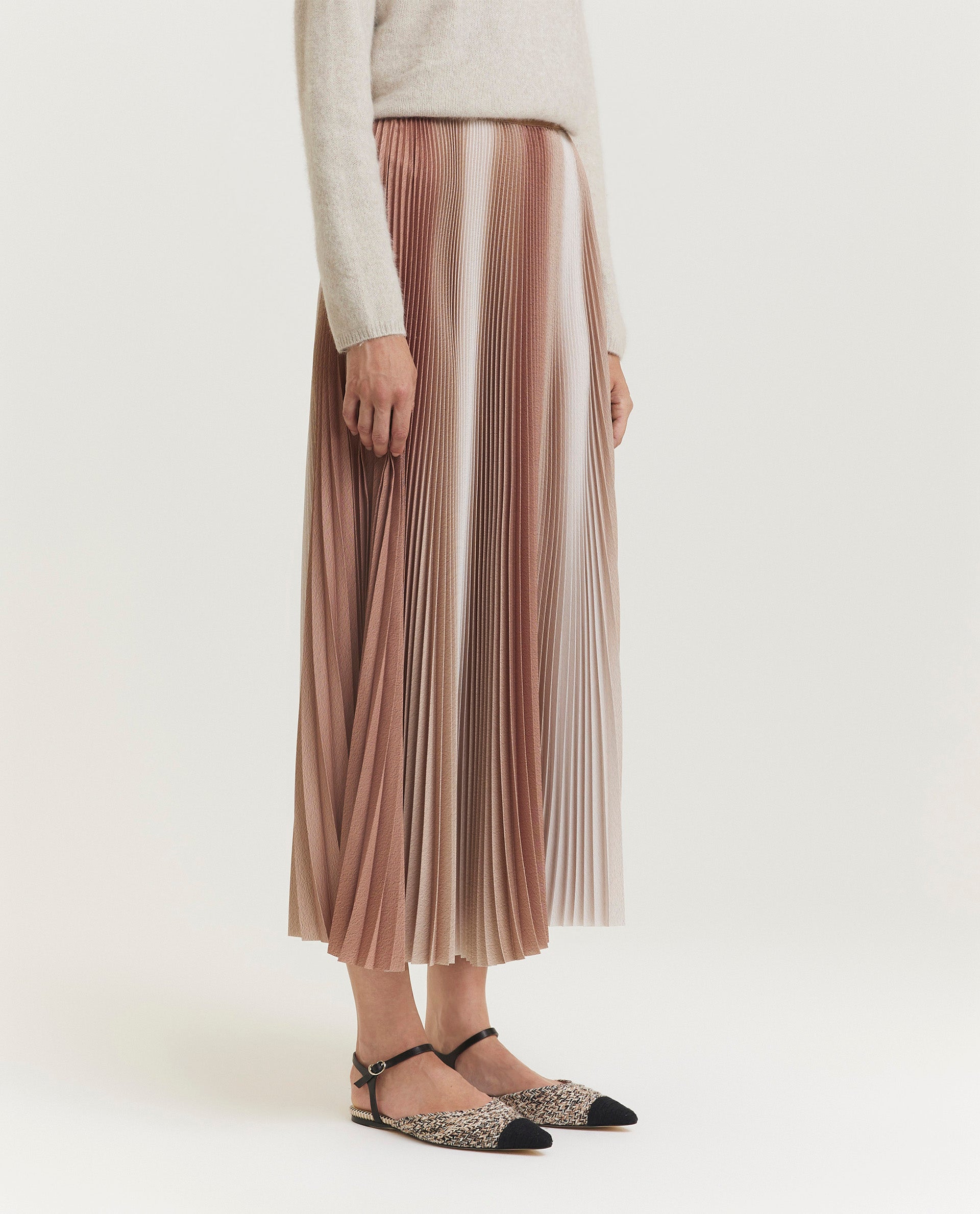 Pleated skirt