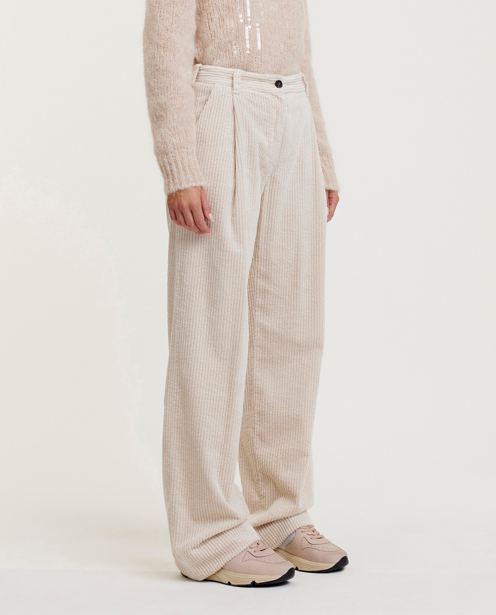 Wide leg trousers