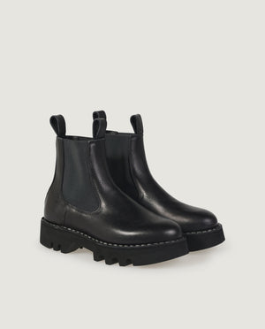 Chelsea boots