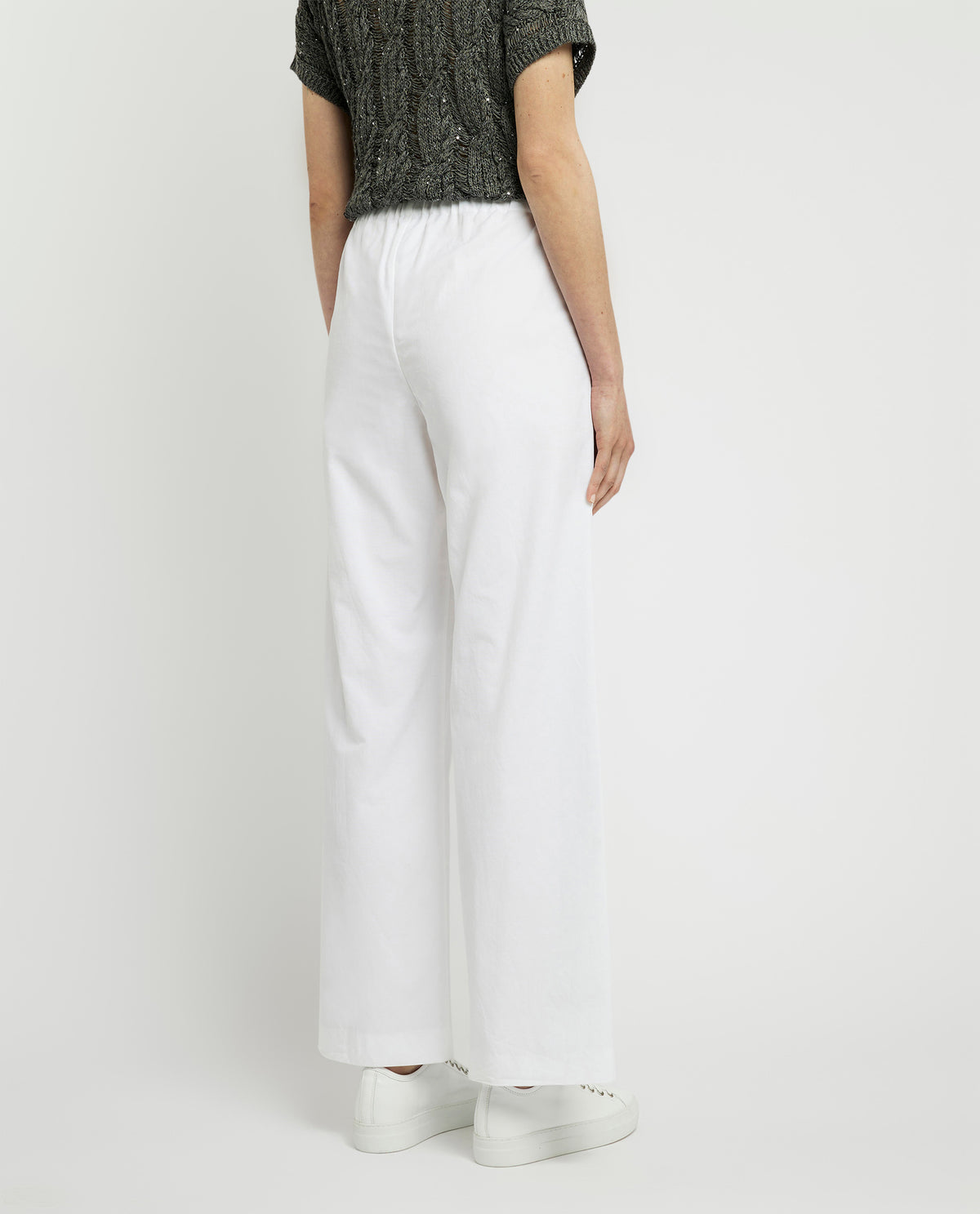 Wide leg trousers