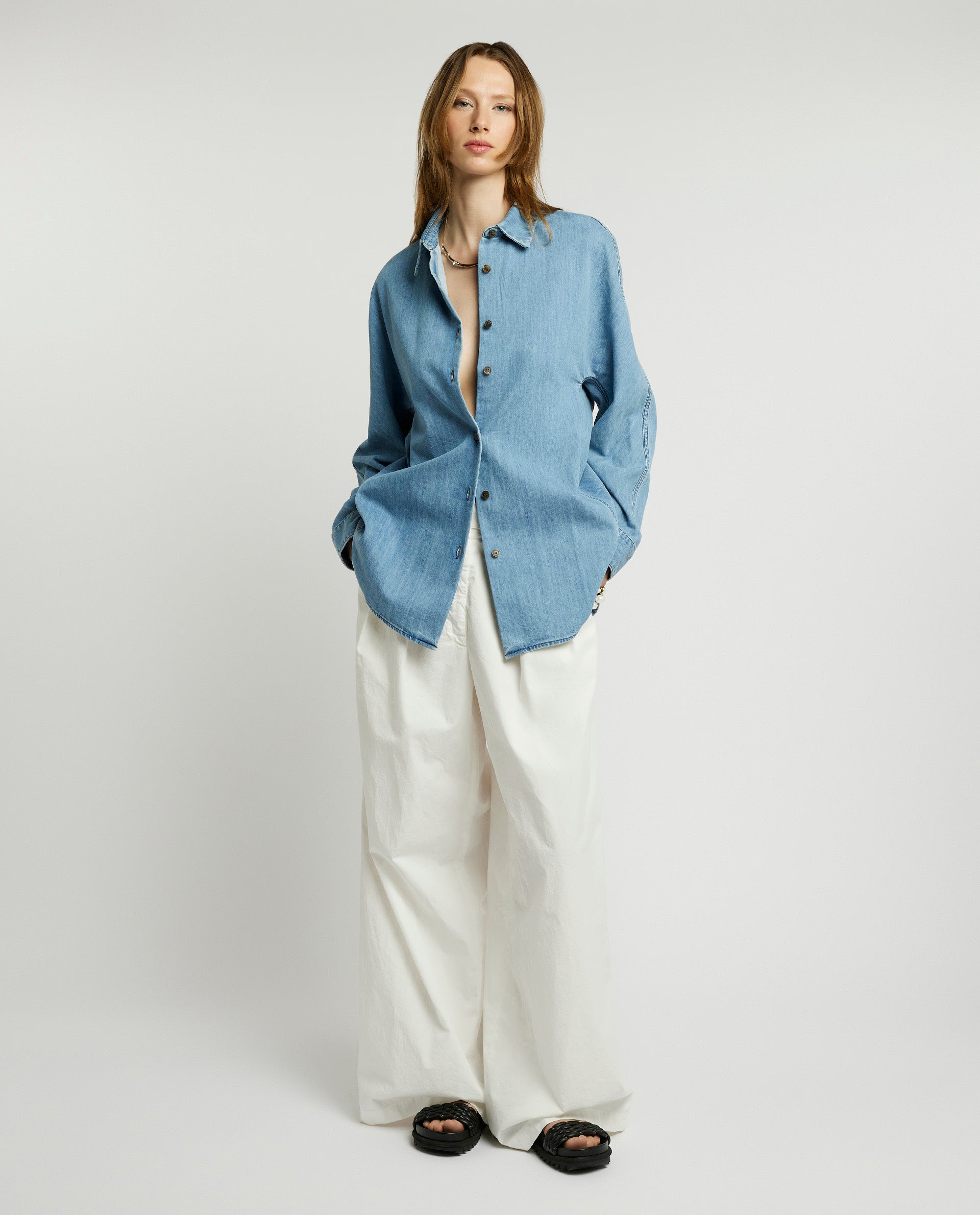 Wide leg trousers