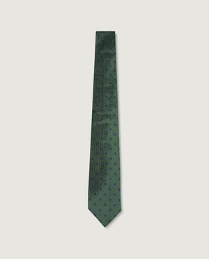 Silk tie