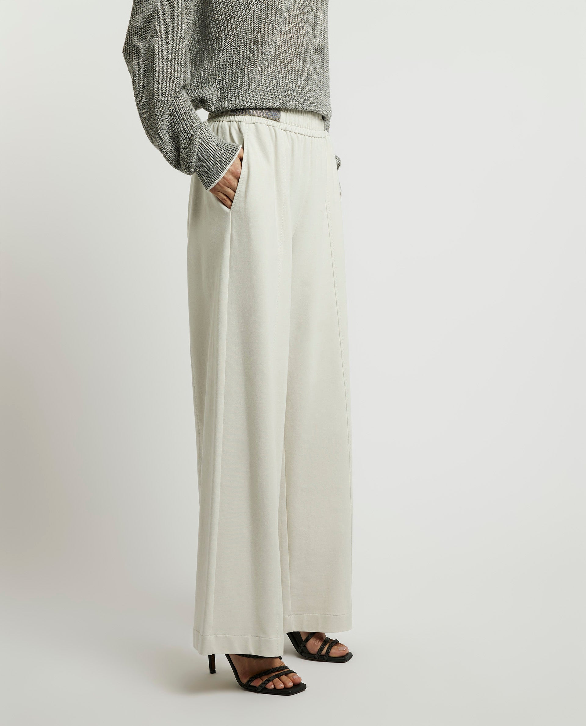 Wide leg pants