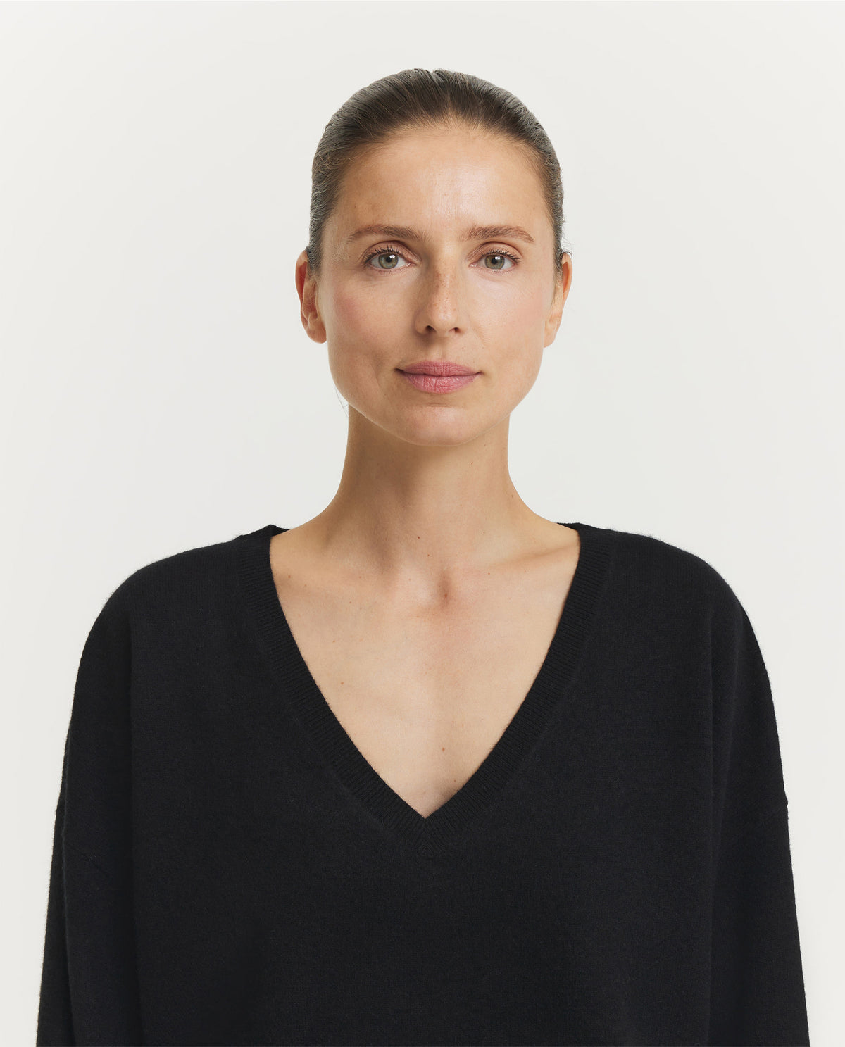 Wol Cashmere Deep-V Sweater