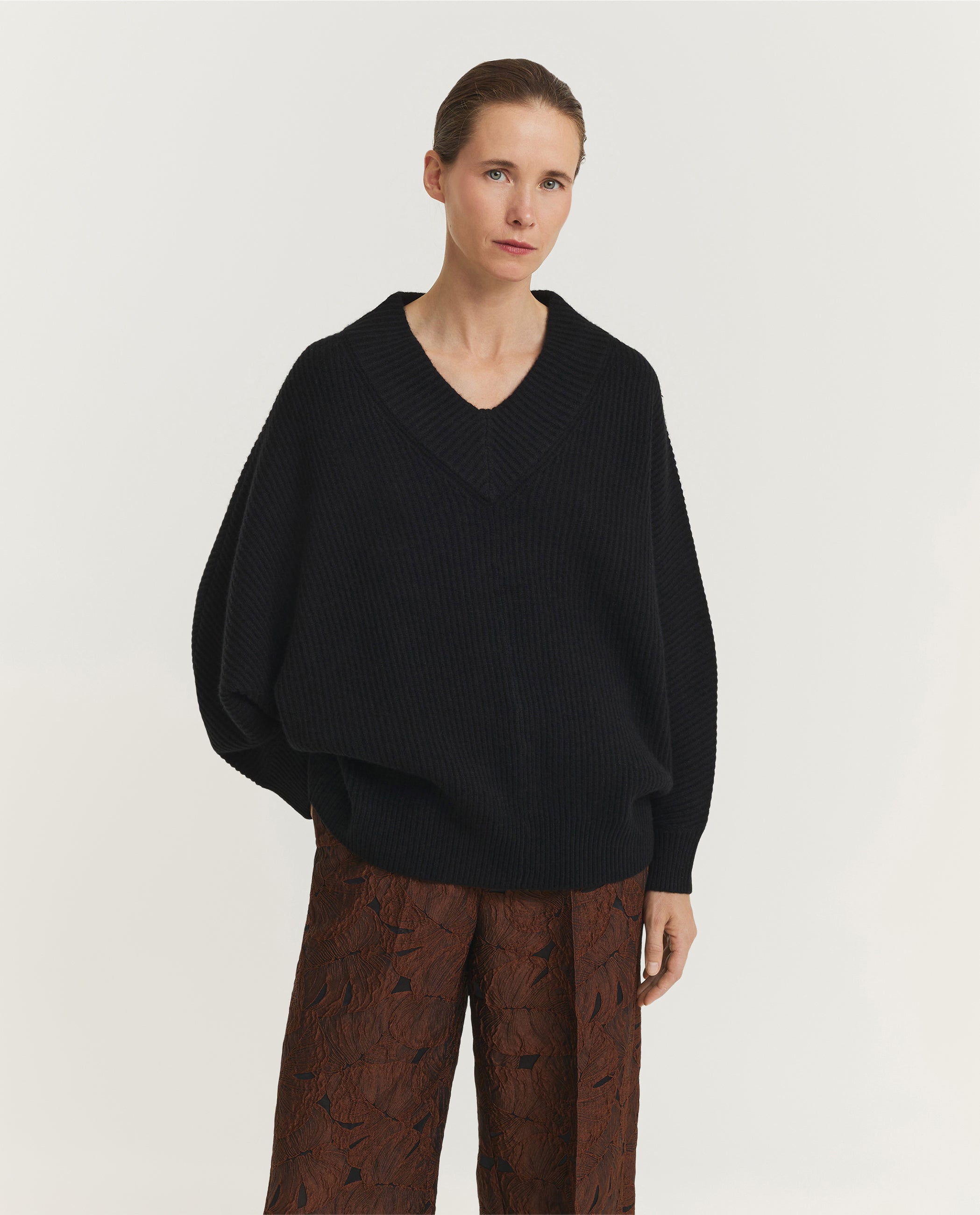 Coarse V-Neck Sweater