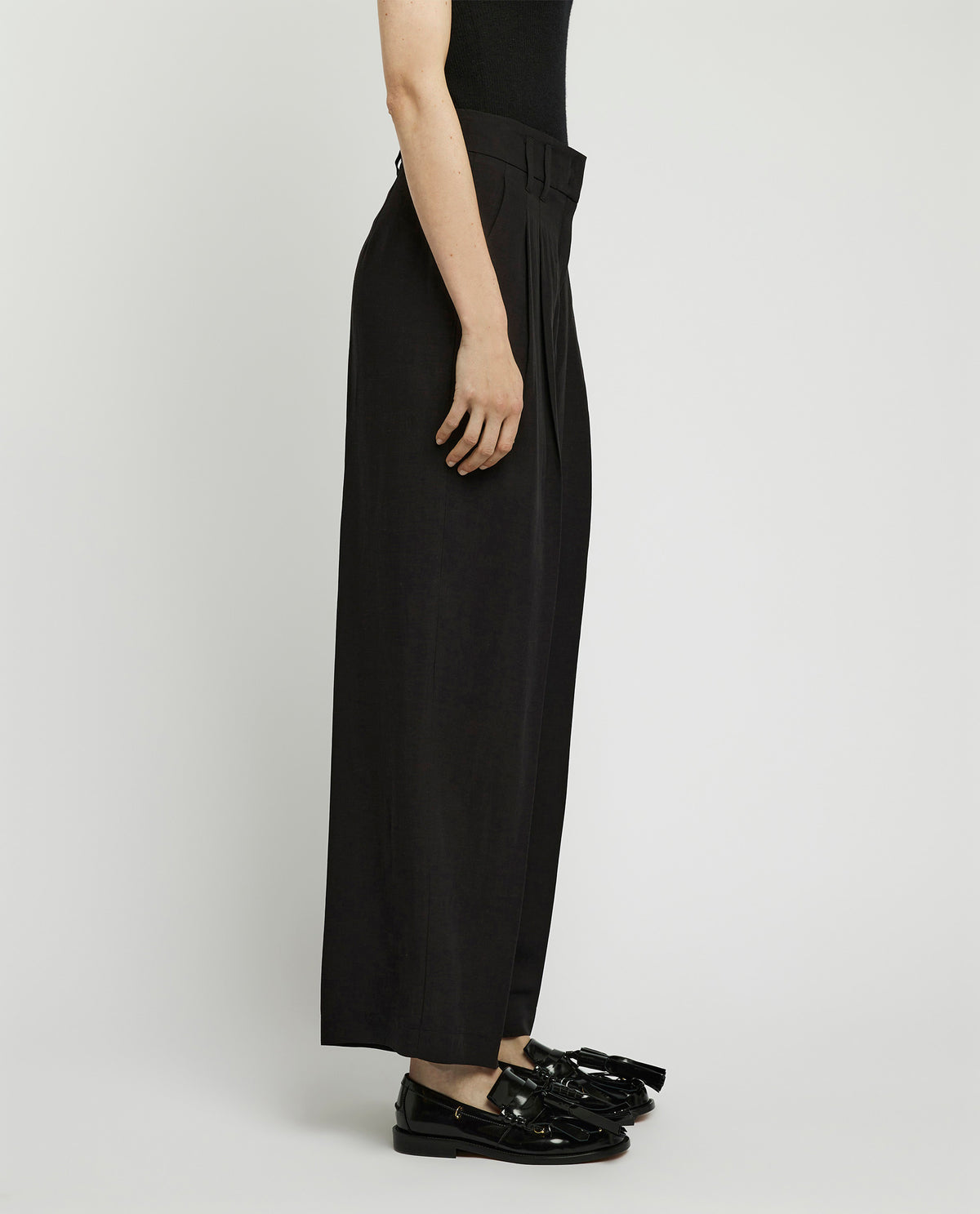 Wide leg trousers