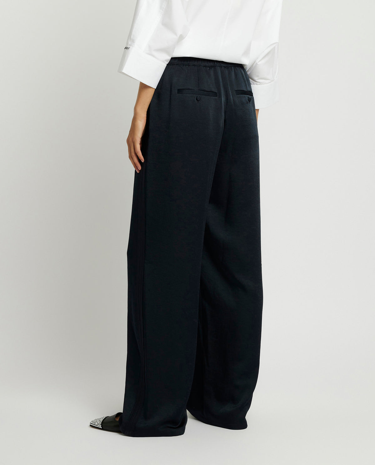 Wide trousers