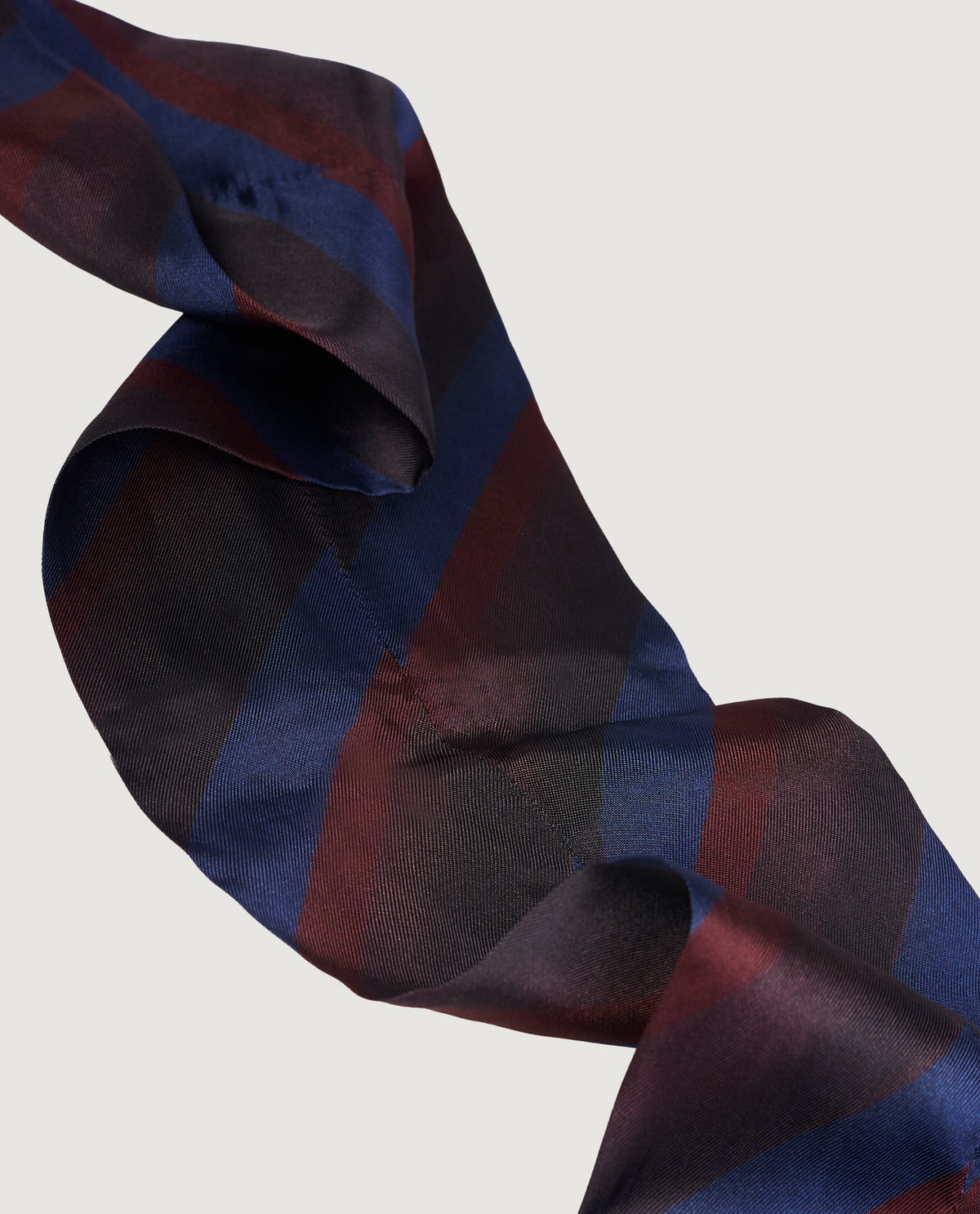 Silky Fania Shawl - Bruin