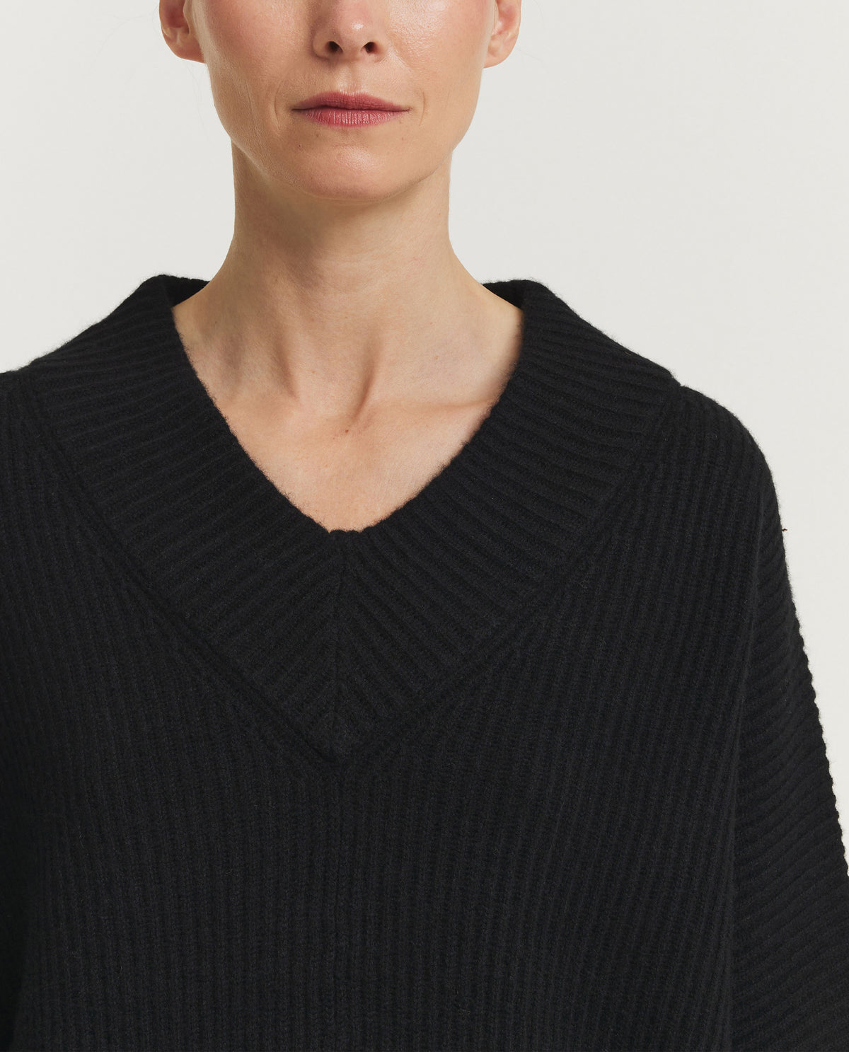 Coarse V-Neck Sweater
