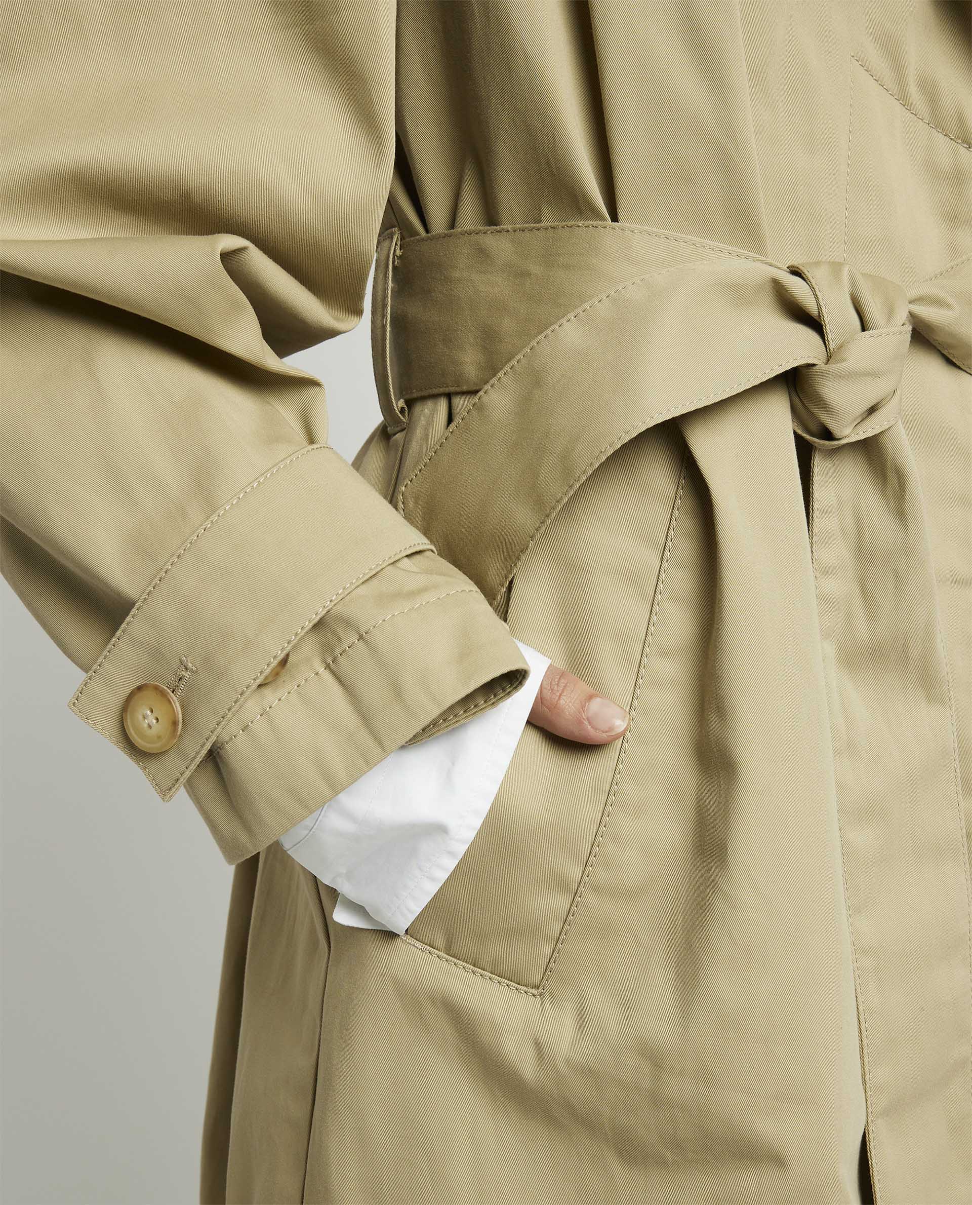 Long trenchcoat