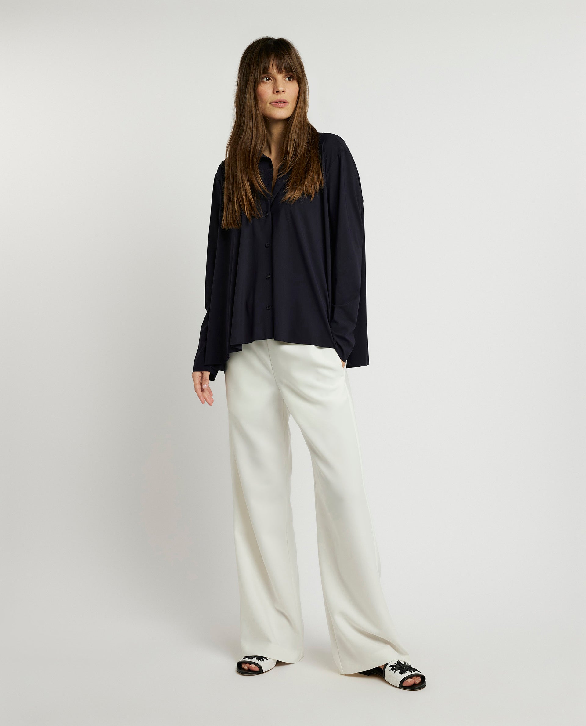 Wide leg trousers