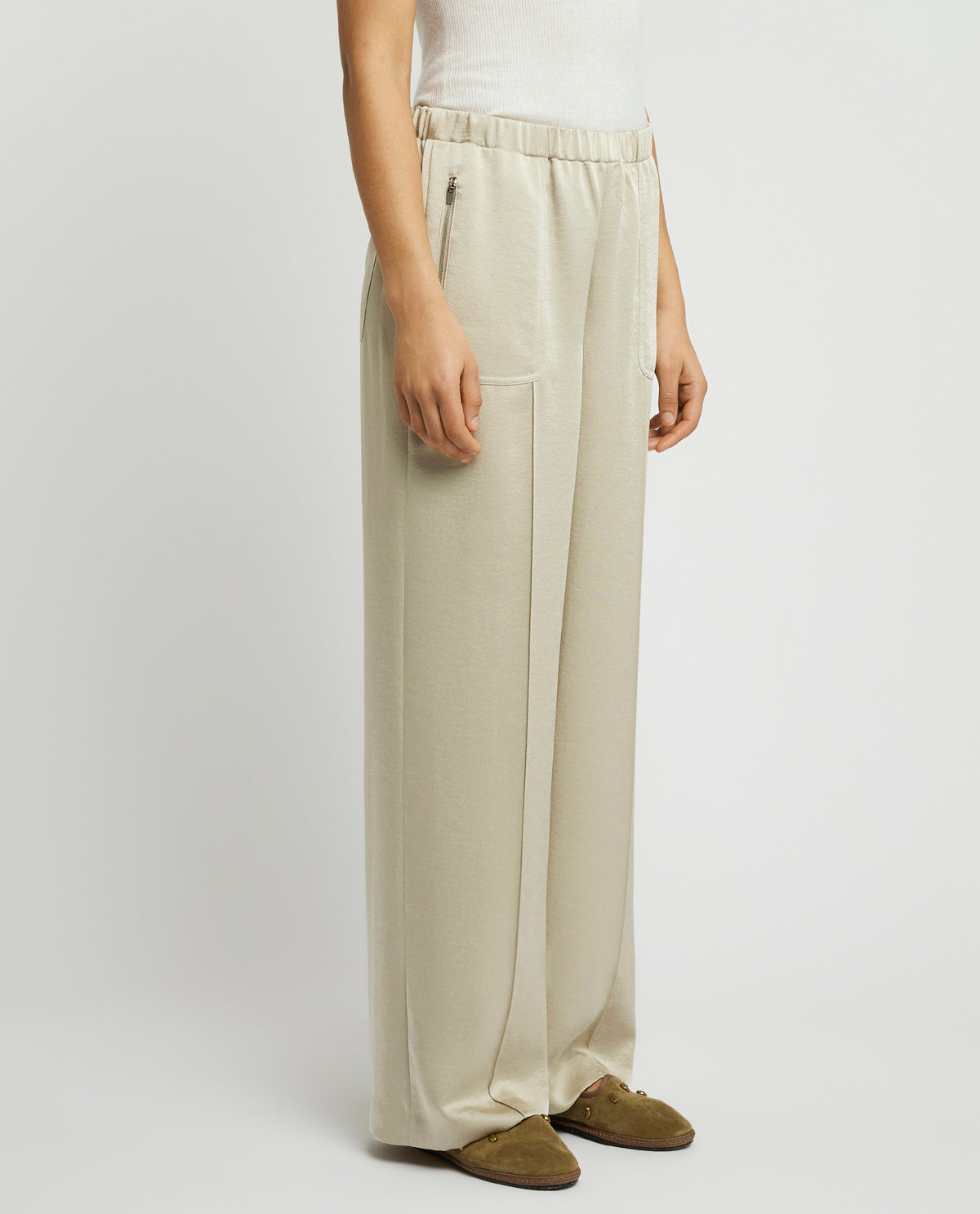 Wide leg pants