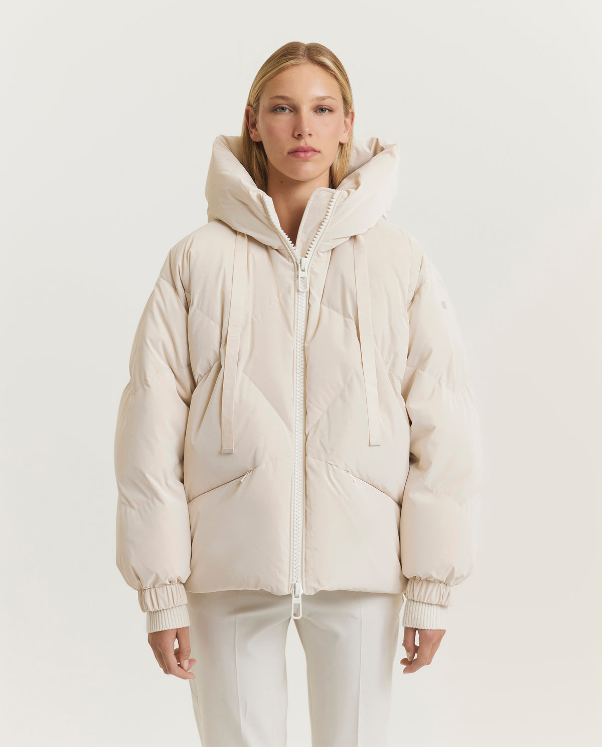 Short down jacket