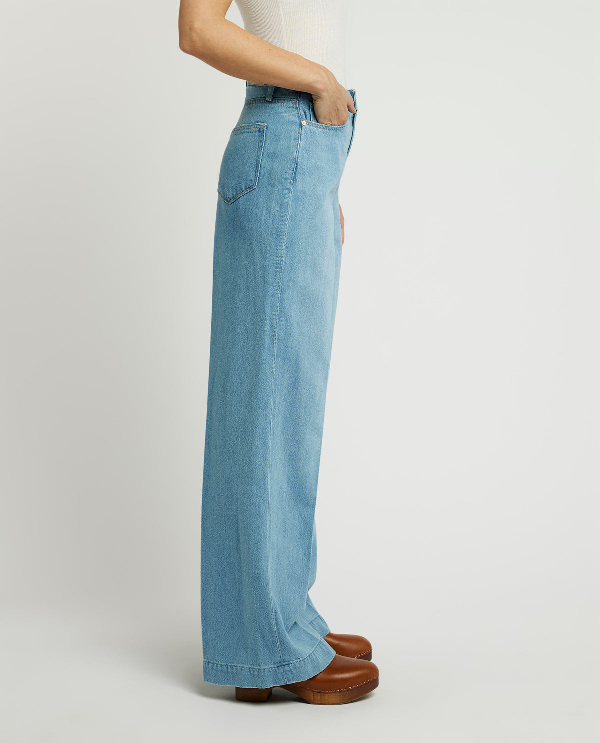 Wide leg jeans