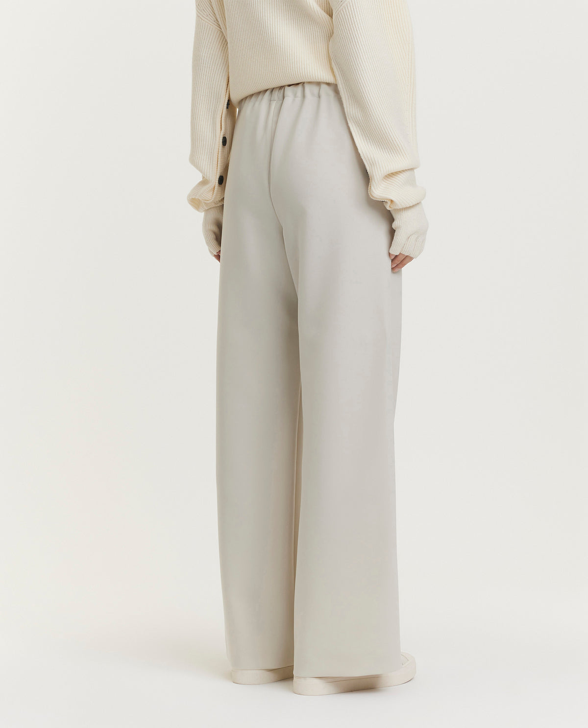 Wide leg trousers