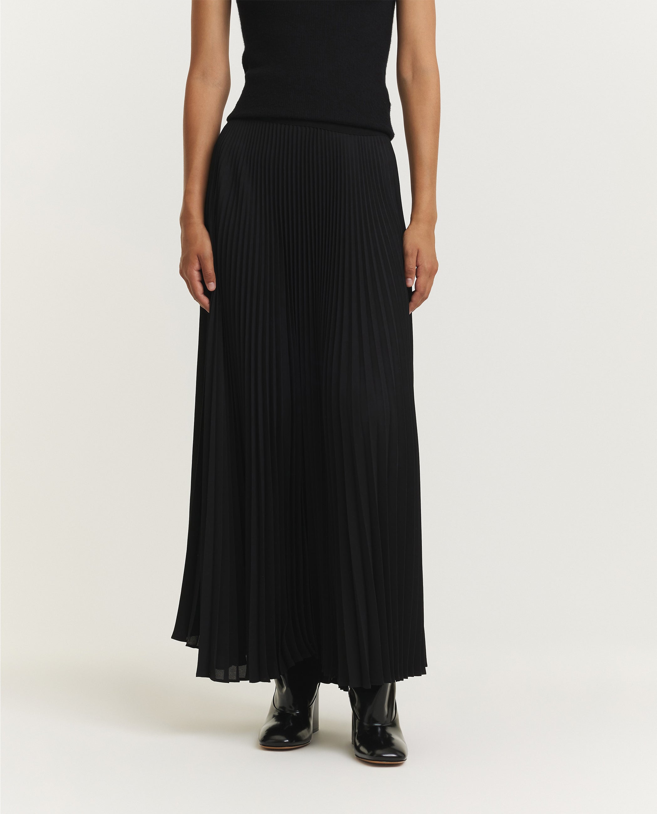 Long Plissé Skirt