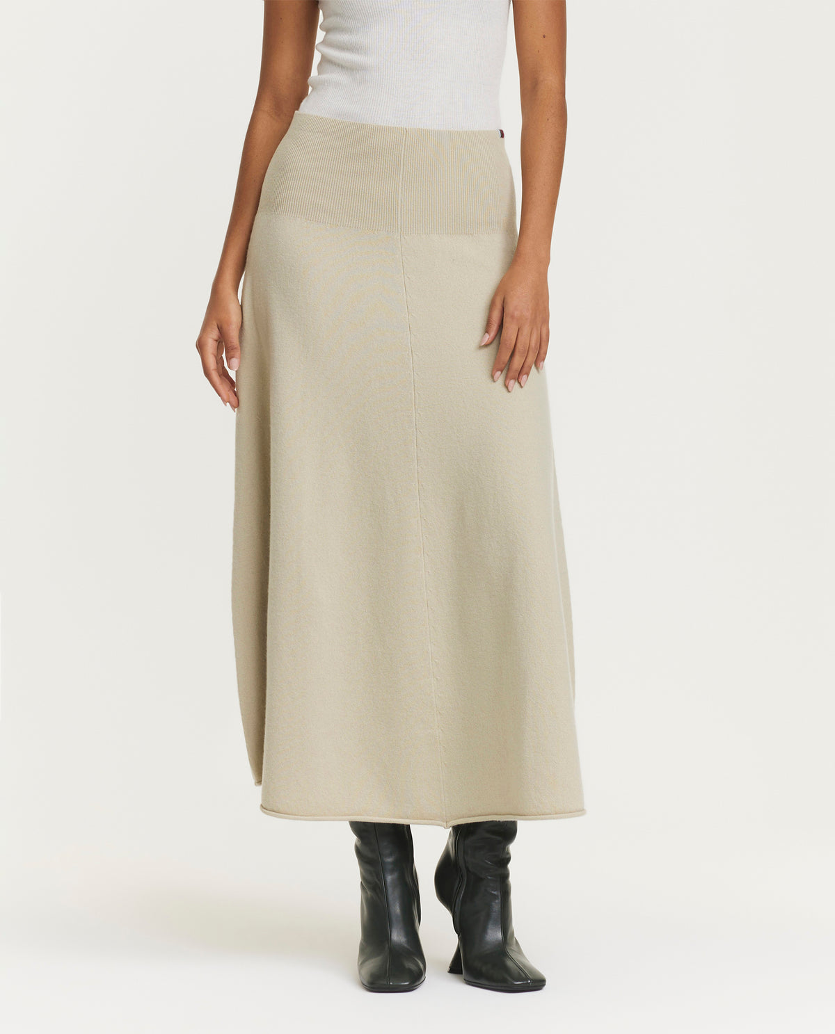 Cashmere midi skirt