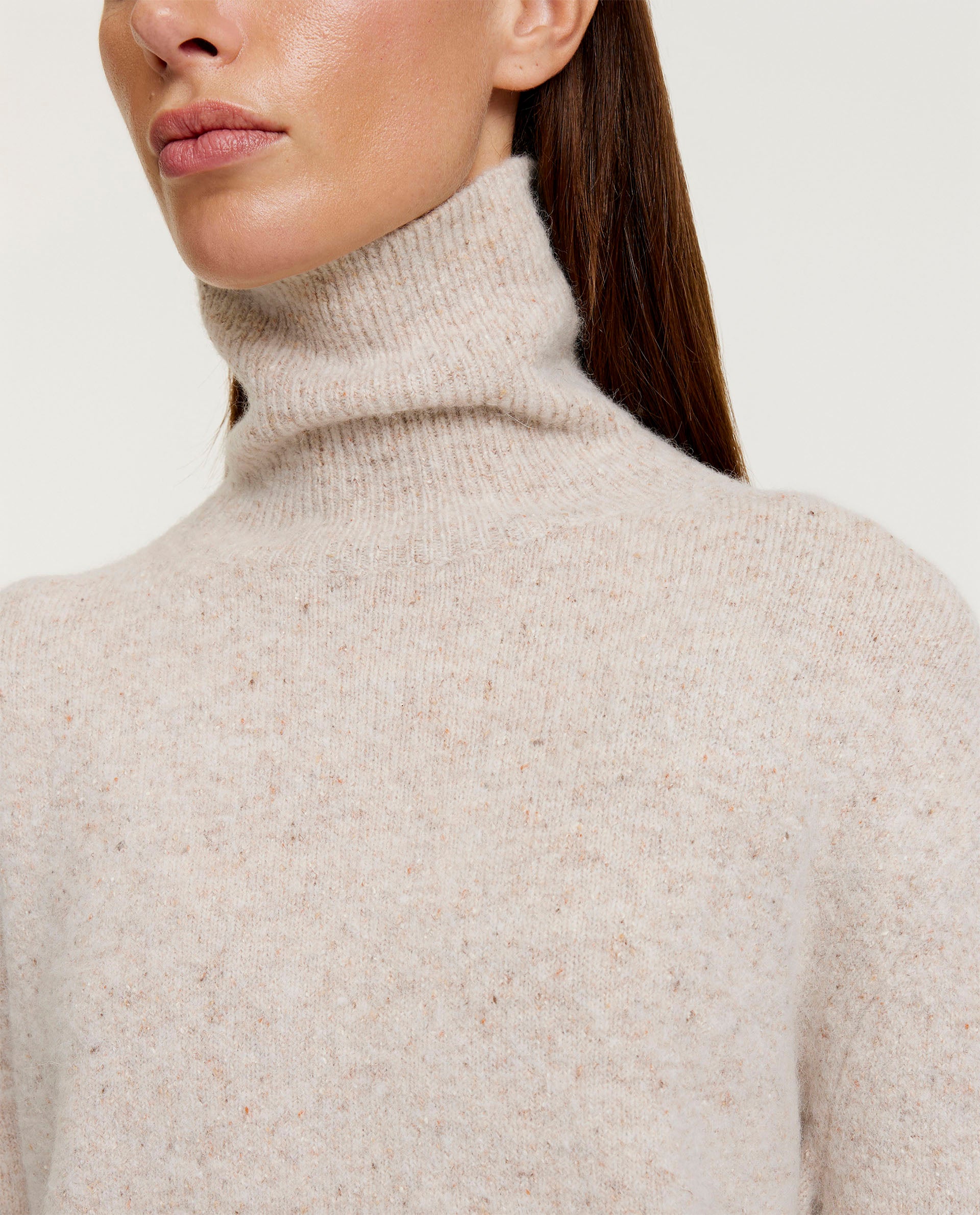 Loose wool pullover