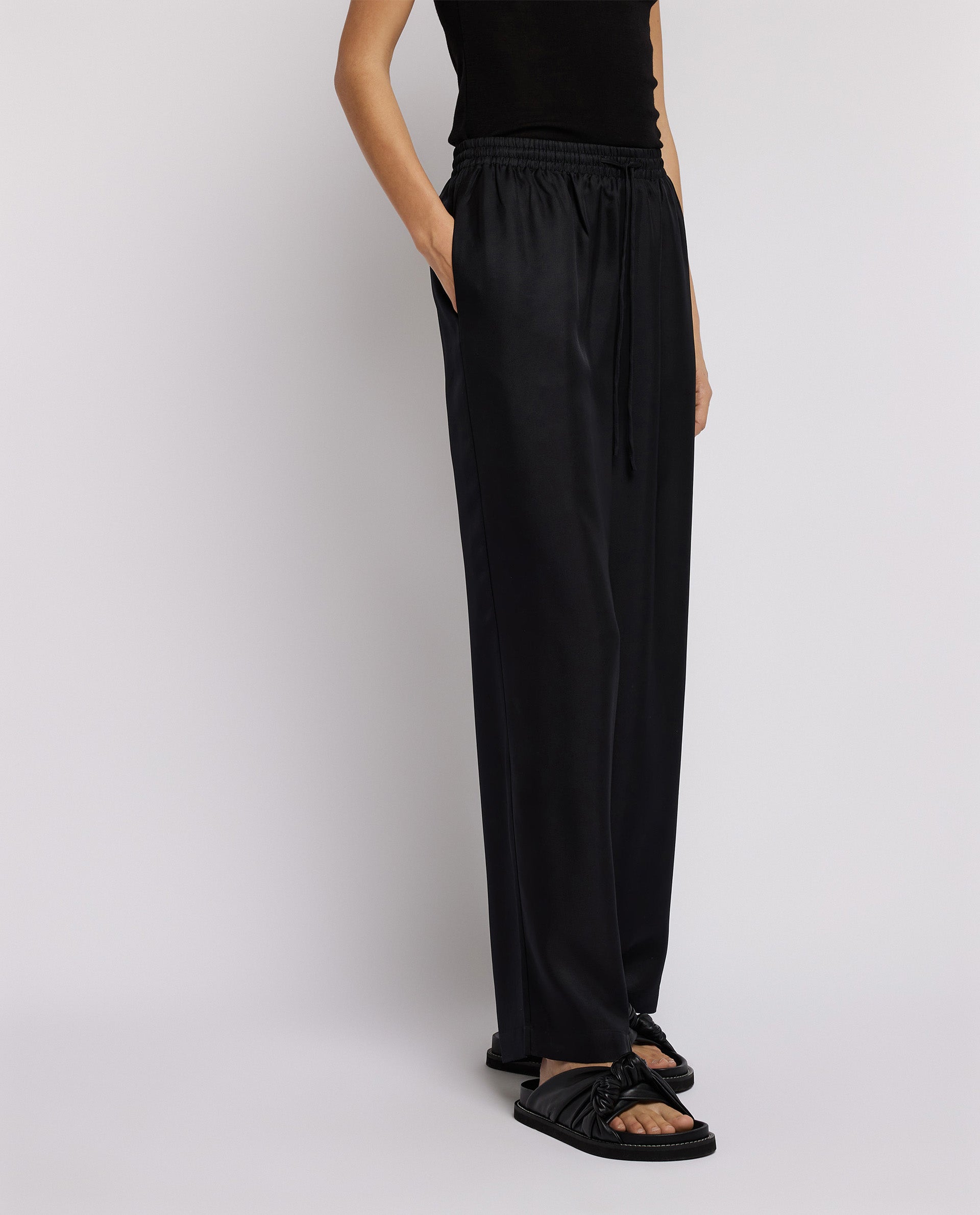 Wide leg pants