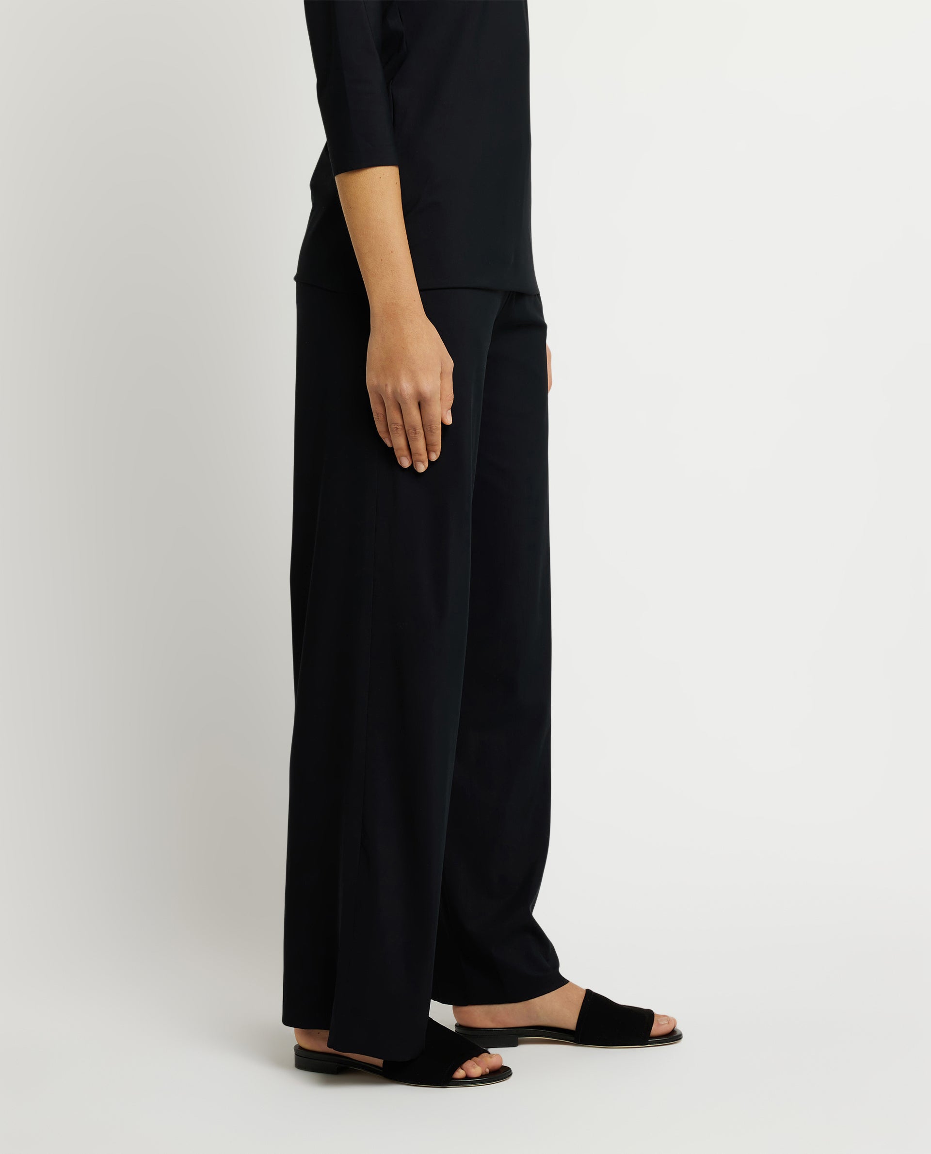 Wide leg trousers