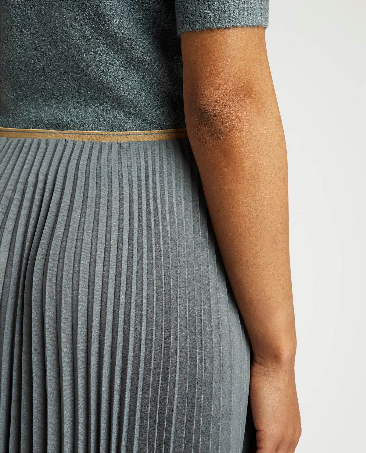 Pleated midi skirt