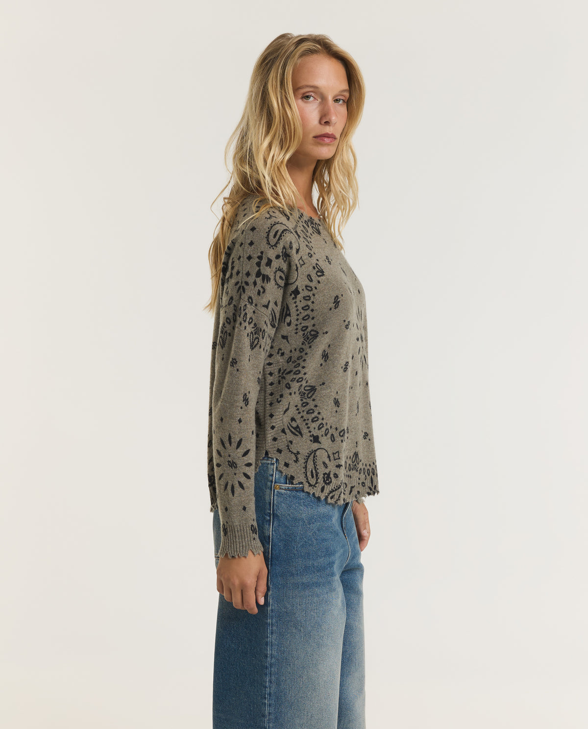 b/4/c/5/b4c5a04ed679d94e1cf5cb77d905846c1e36e94d_450V150002WS569_4.jpg