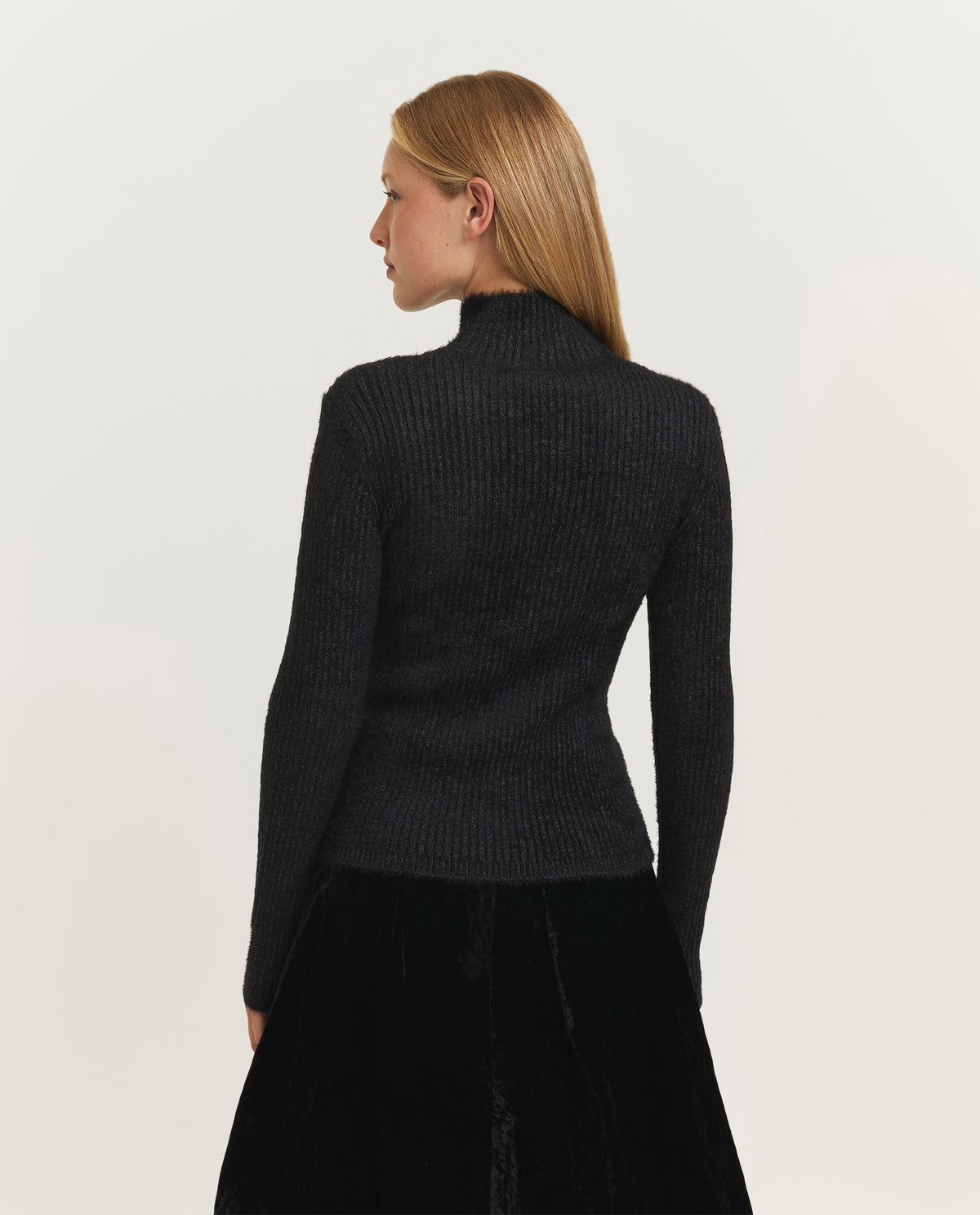 Turtleneck sweater 