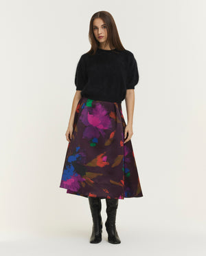 Voluminous midi skirt