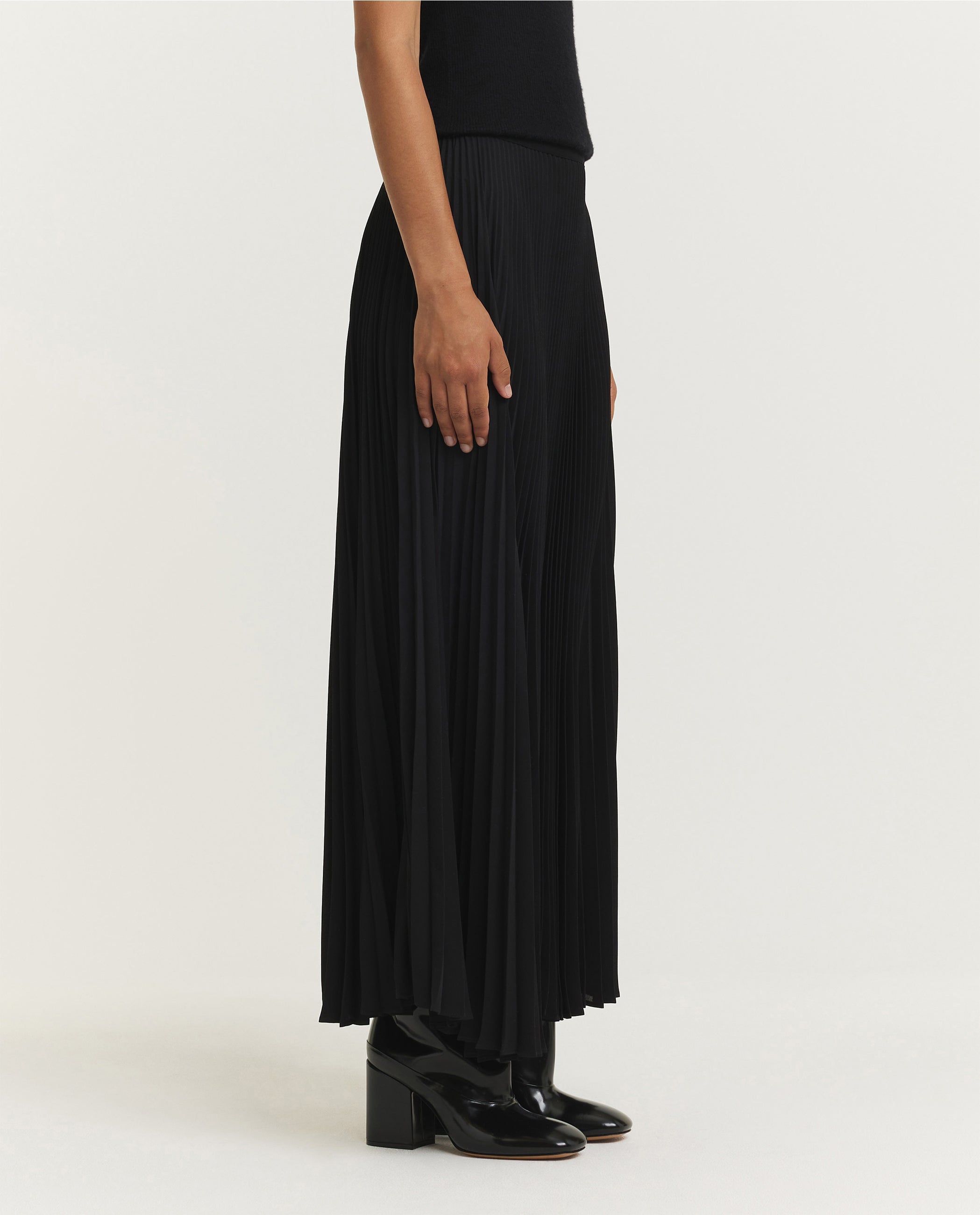 Long Plissé Skirt